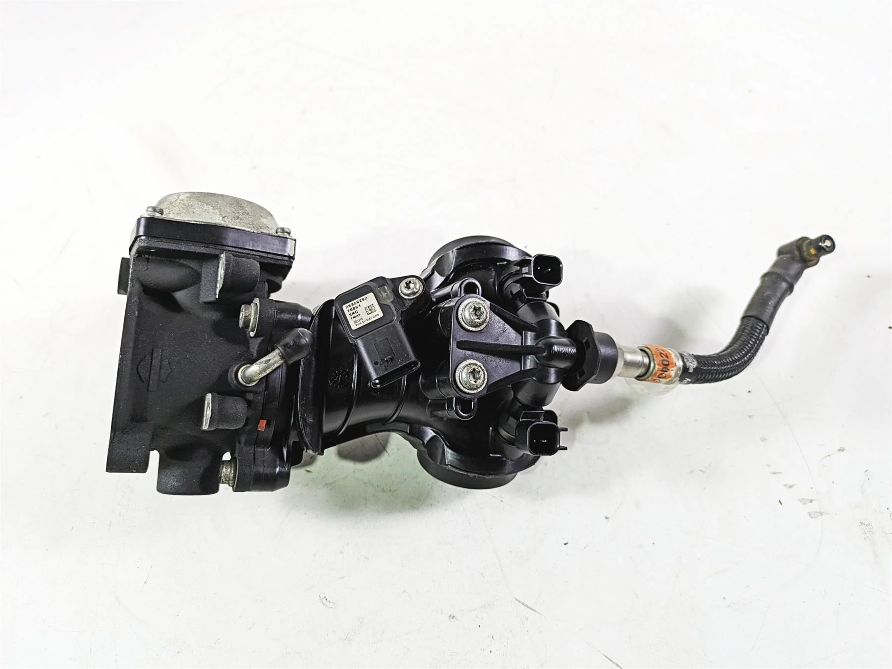 2017 Harley Touring FLTRXS Road Glide Throttle Body Fuel Injection 27300122