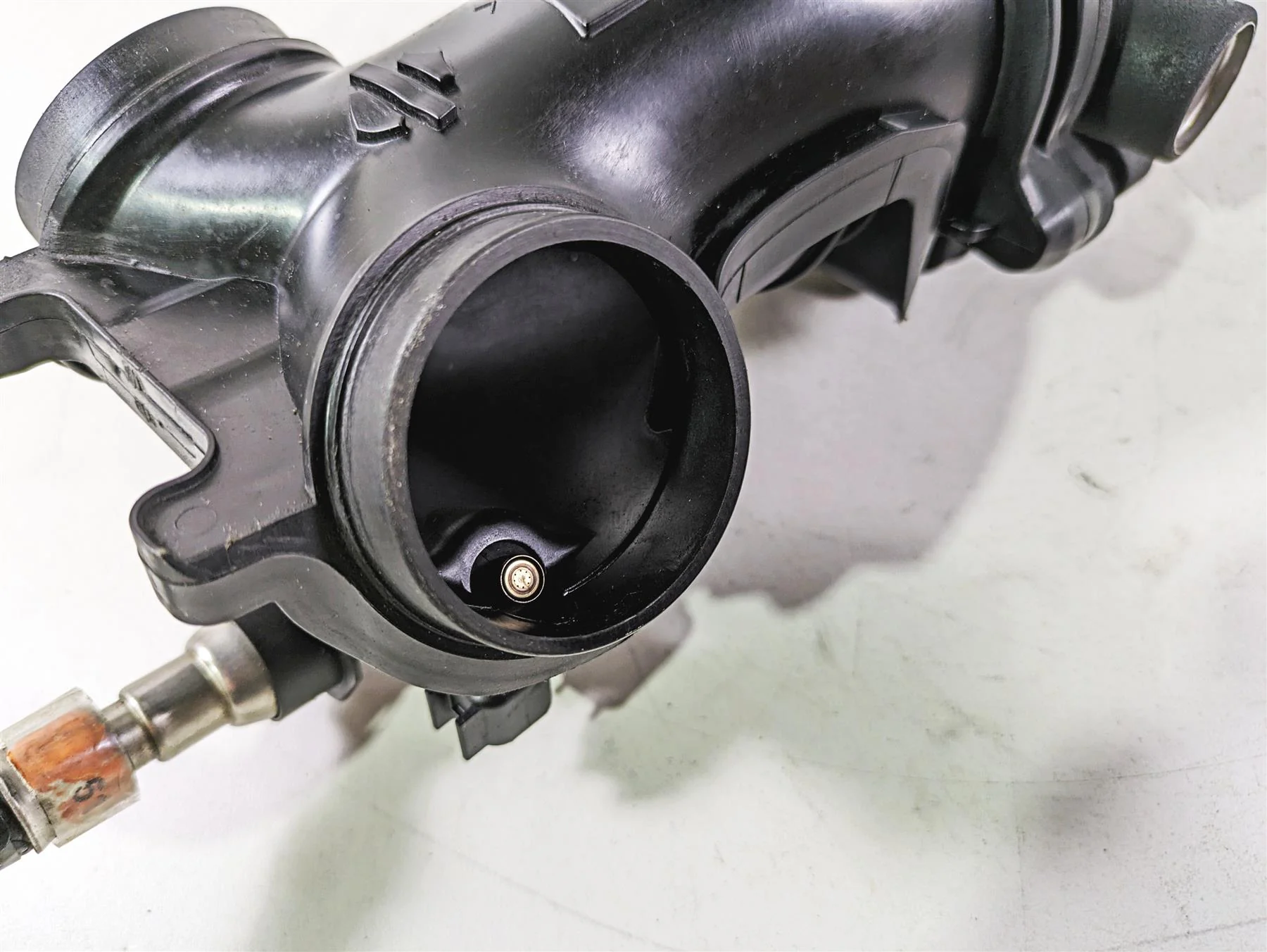 2017 Harley Touring FLTRXS Road Glide Throttle Body Fuel Injection 27300122 - Image 10