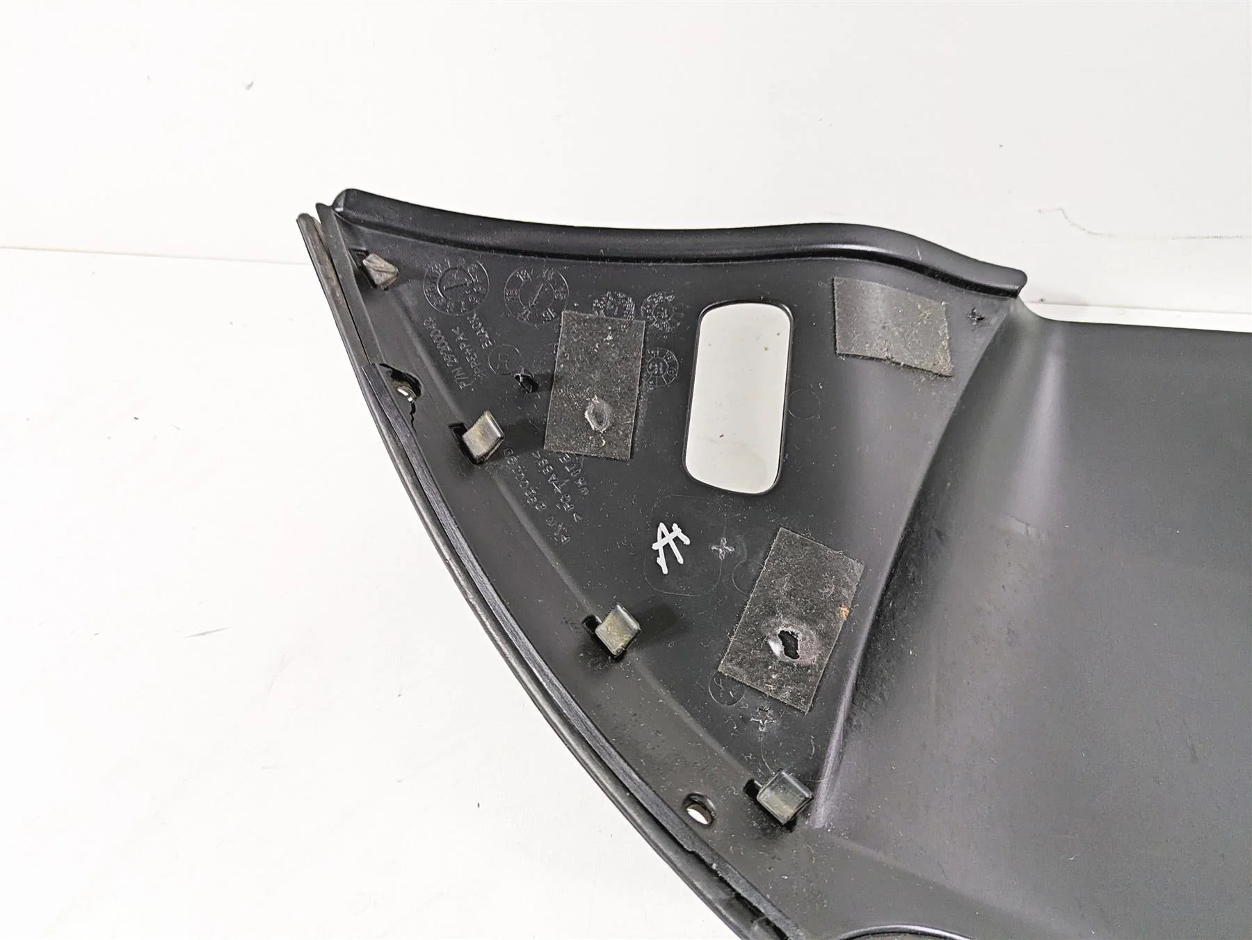 2017 Harley Touring FLTRXS Road Glide Windshield & Trim Air Duct -Read 29200042 - Image 8