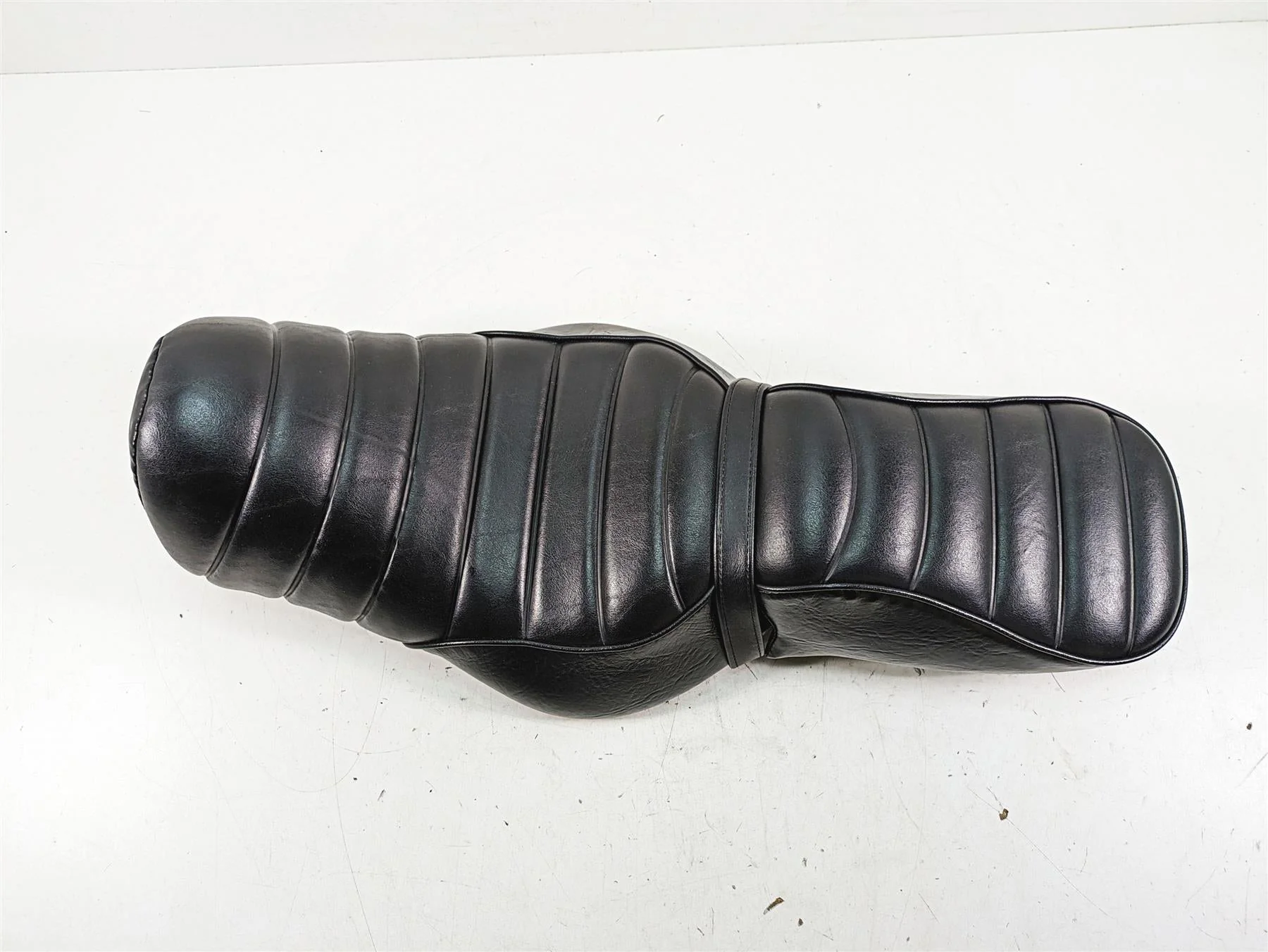2017 Harley XL883 N Sportster Iron Driver Rider Duo Seat Saddle  52000195 - Image 5
