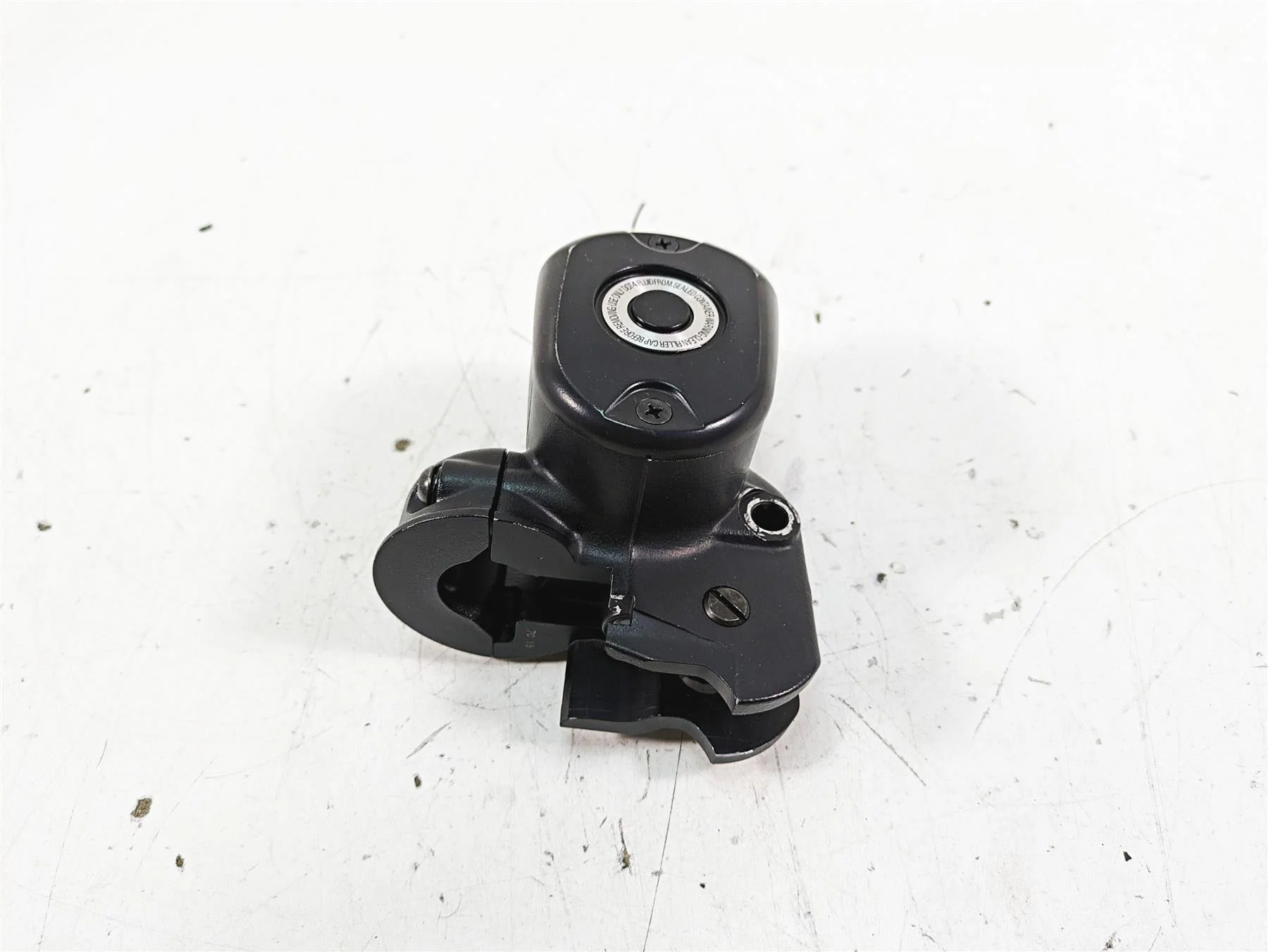 2017 Harley XL883 N Sportster Iron Front Brake Master Cylinder 1/2" 41700099 - Image 3