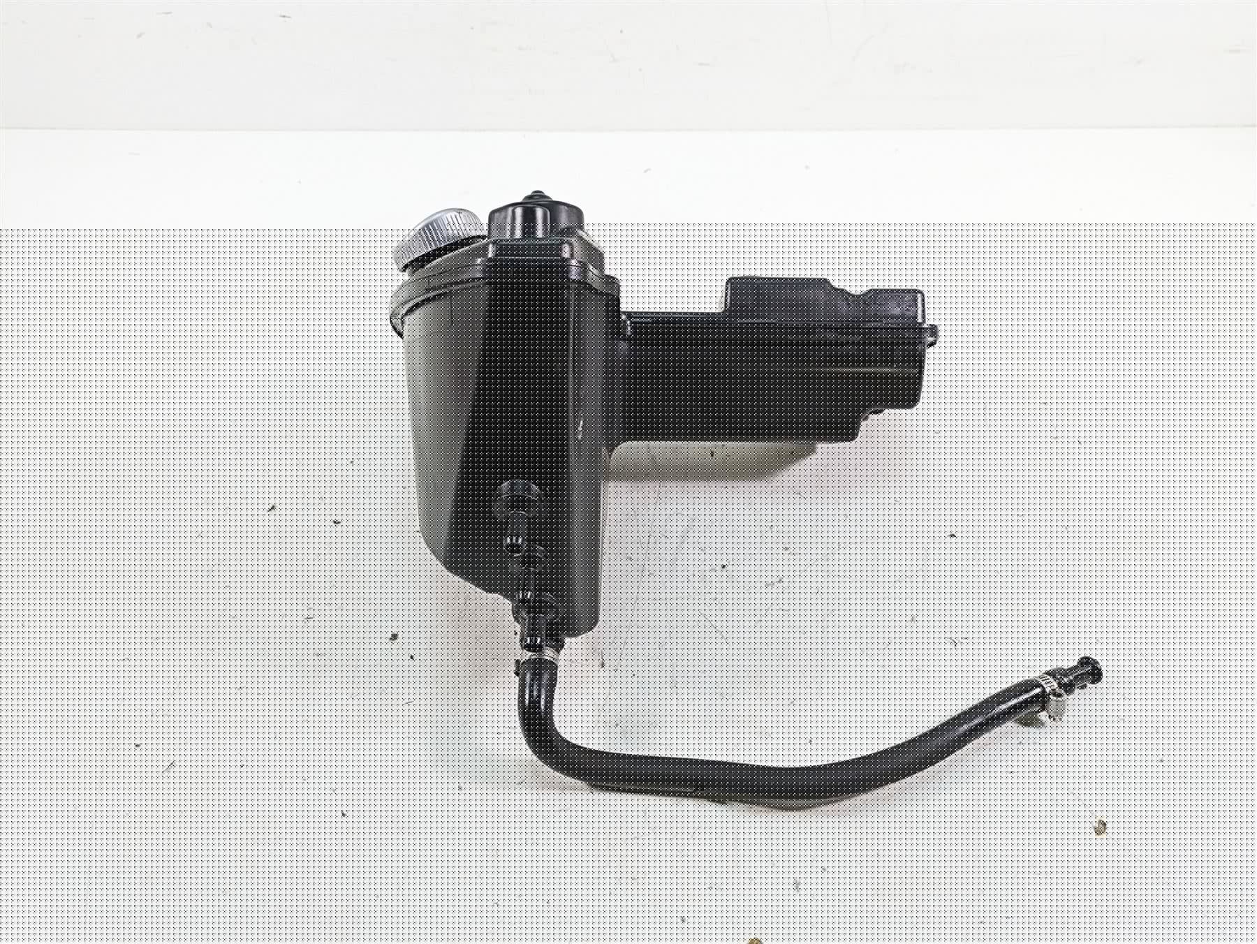 2017 Harley XL883 N Sportster Iron Oil Tank Reservoir & Dip Stick 62500017