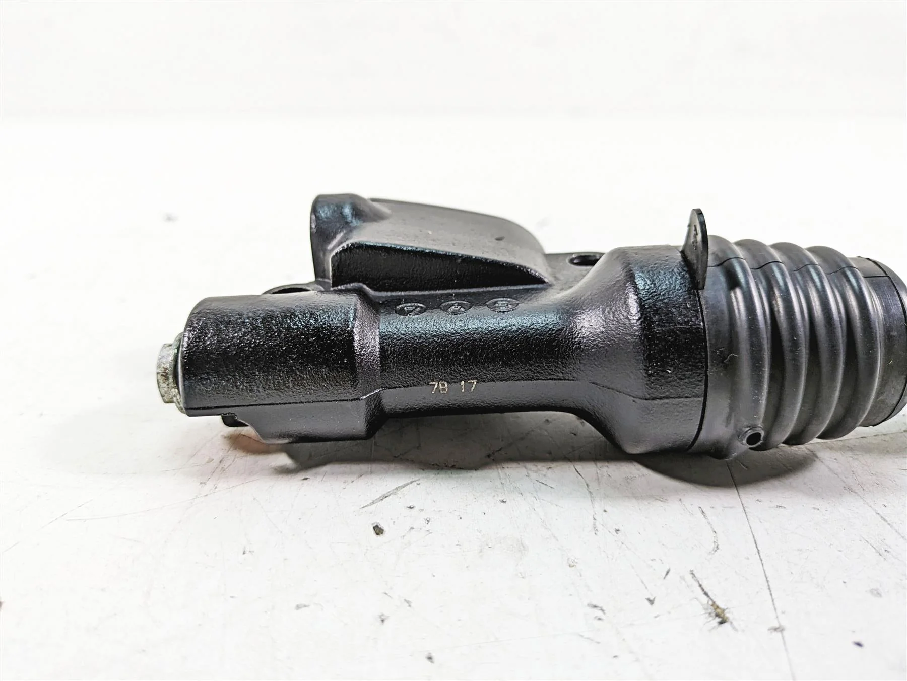 2017 Harley XL883 N Sportster Iron Rear Brake Master Cylinder 1/2" 41700025 - Image 10