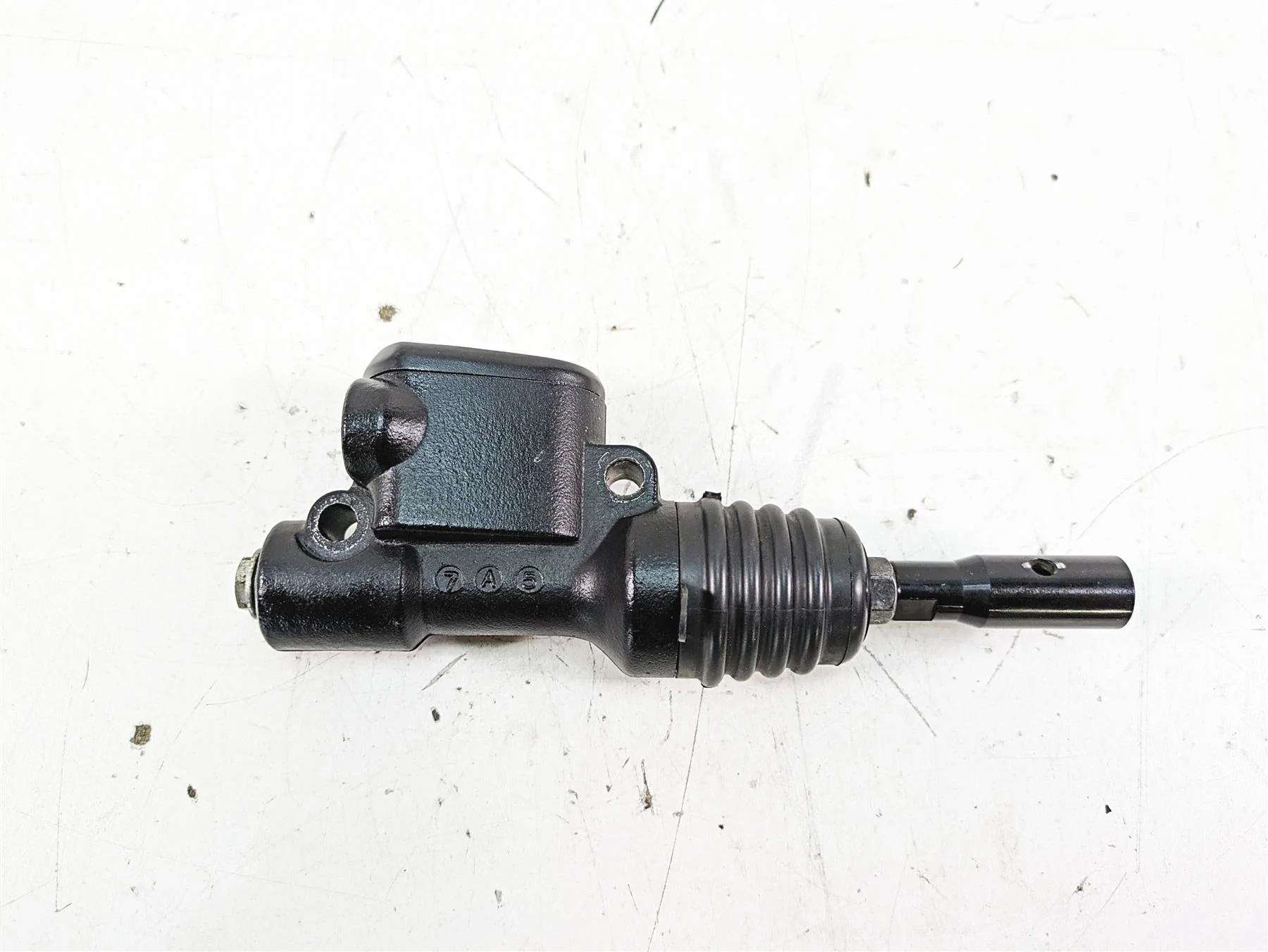2017 Harley XL883 N Sportster Iron Rear Brake Master Cylinder 1/2" 41700025 - Image 11