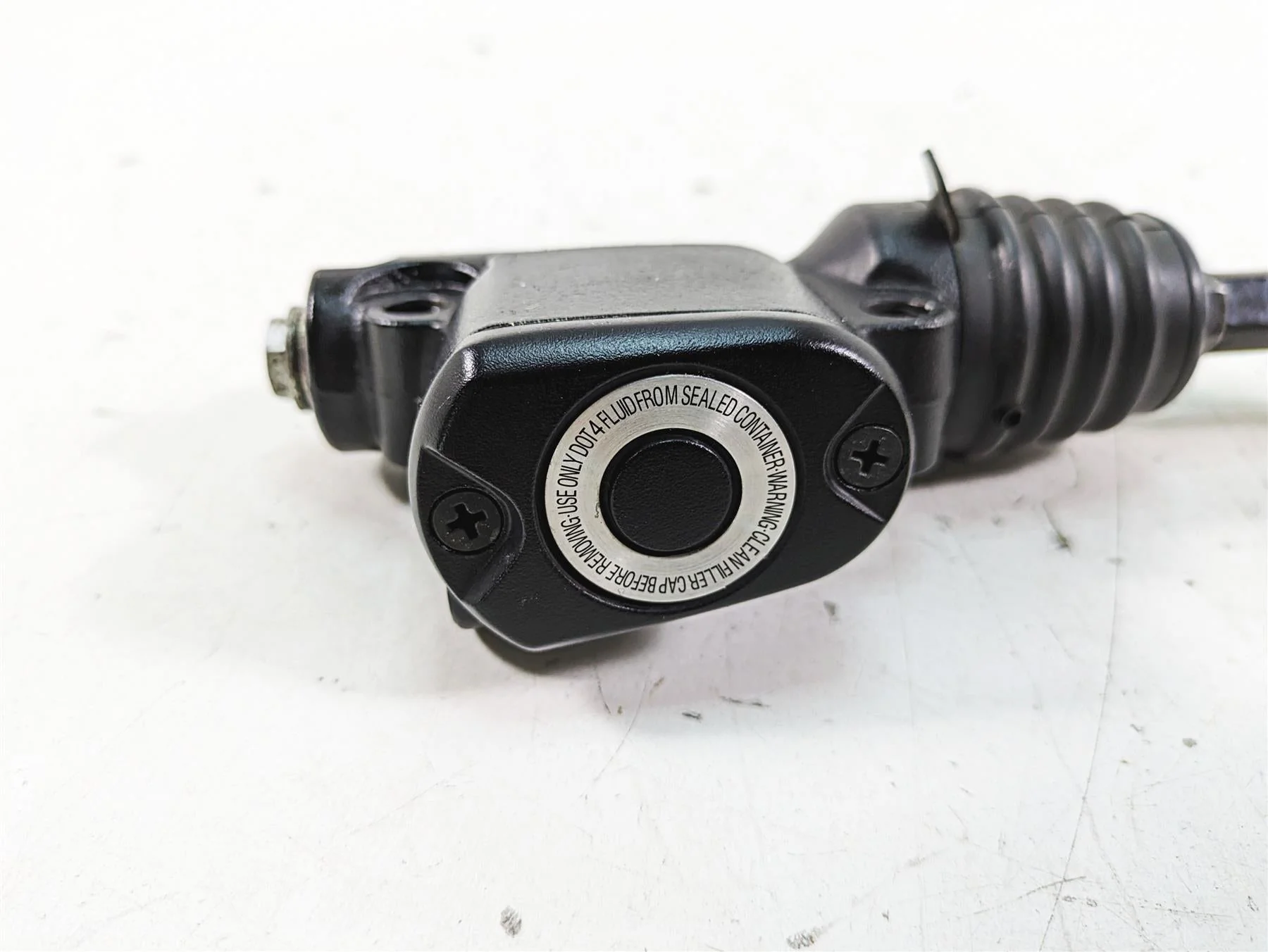 2017 Harley XL883 N Sportster Iron Rear Brake Master Cylinder 1/2" 41700025 - Image 12