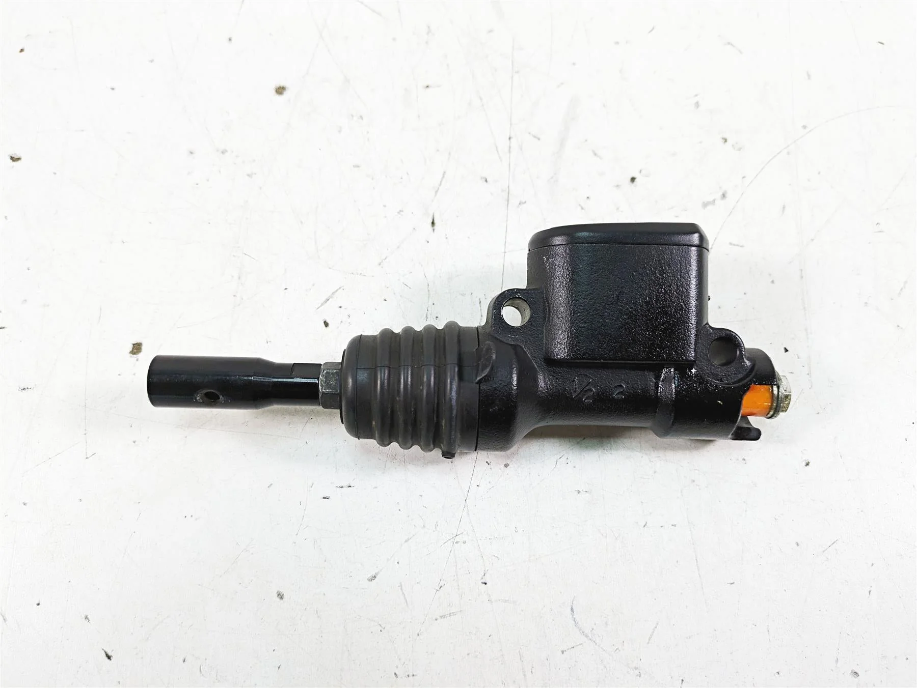 2017 Harley XL883 N Sportster Iron Rear Brake Master Cylinder 1/2" 41700025 - Image 6