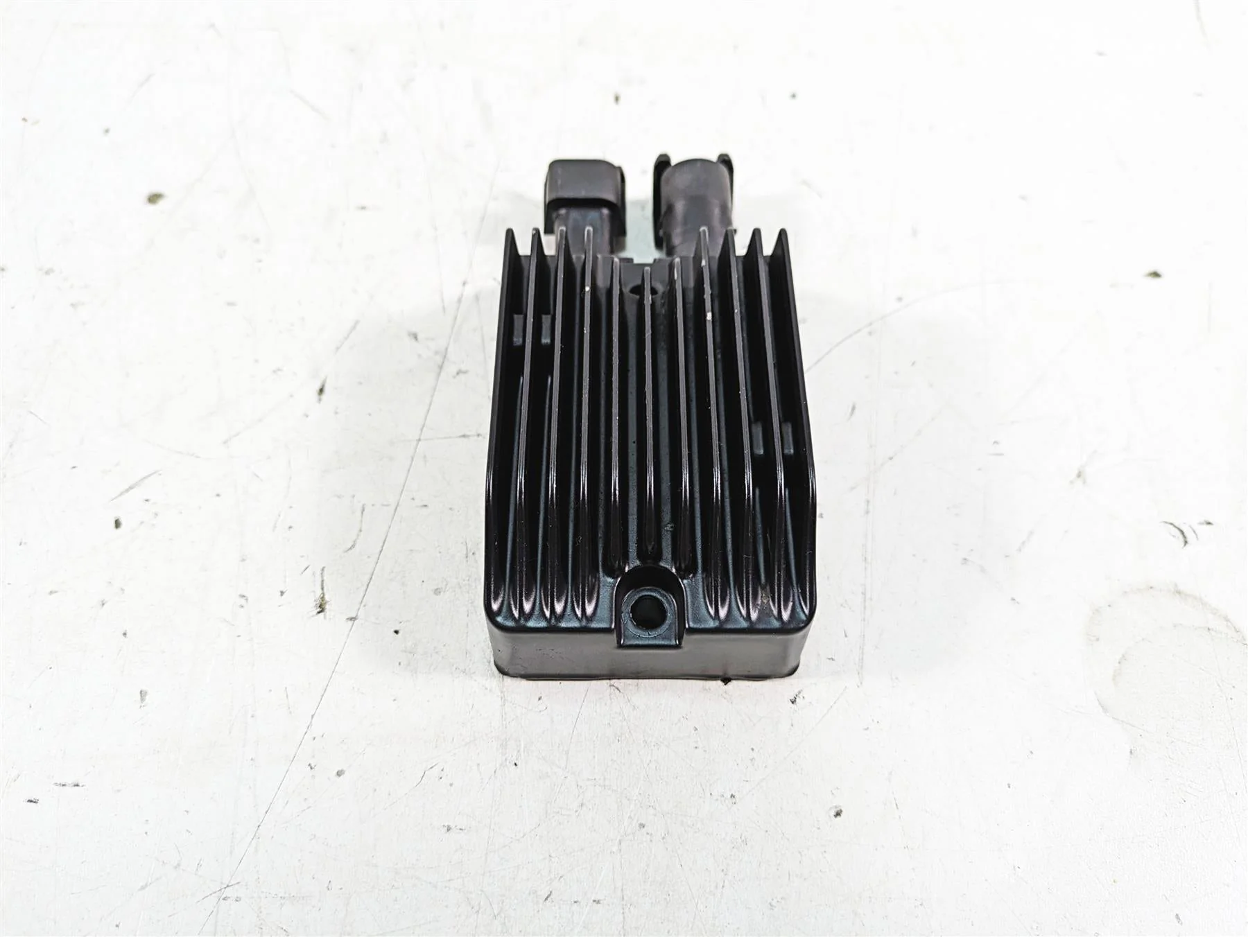 2017 Harley XL883 N Sportster Iron Rectifier Voltage Regulator 74700012 - Image 3