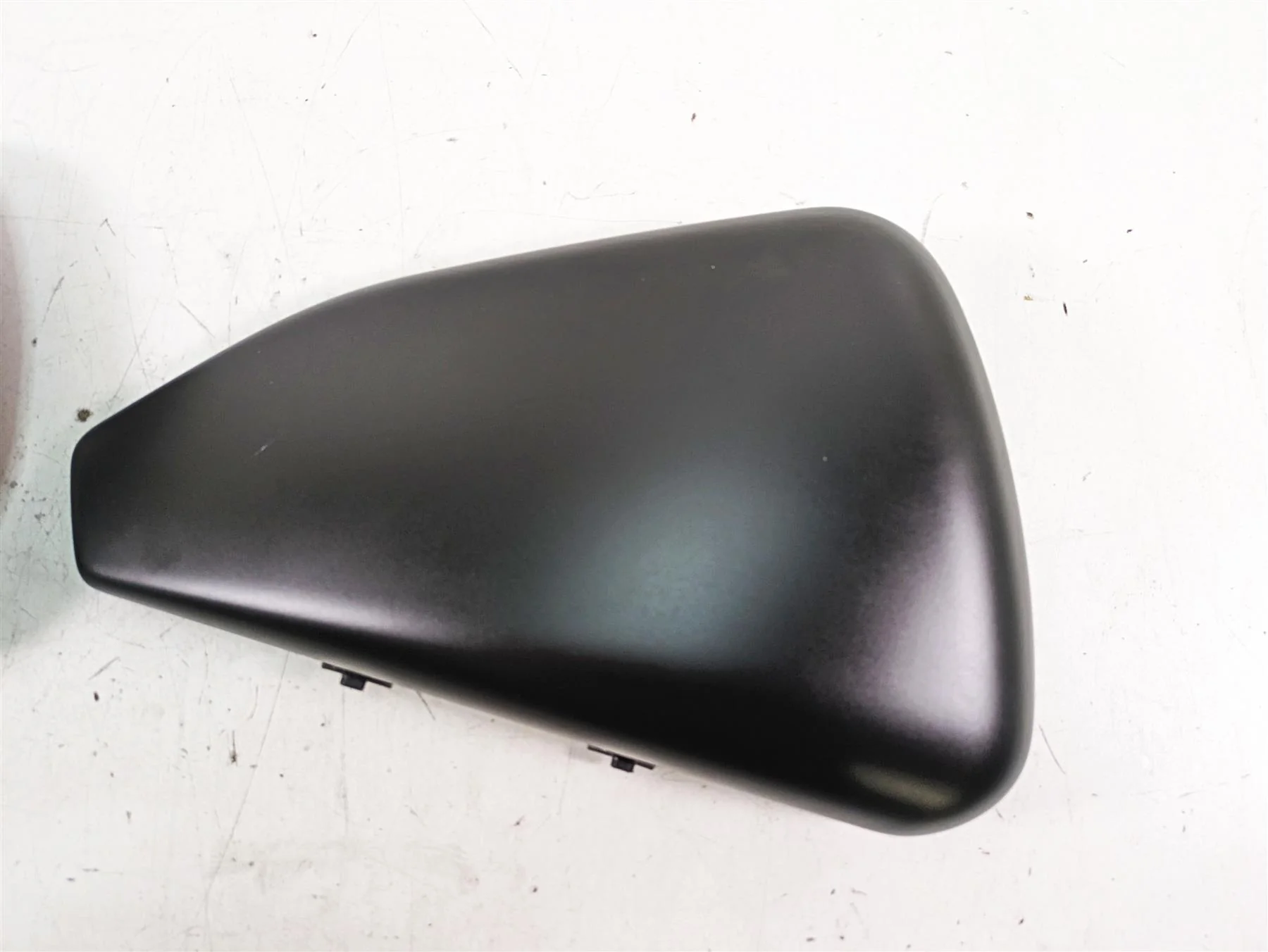2017 Harley XL883 N Sportster Iron Side Cover Fairing Set 57200091DH 57200092DH - Image 2