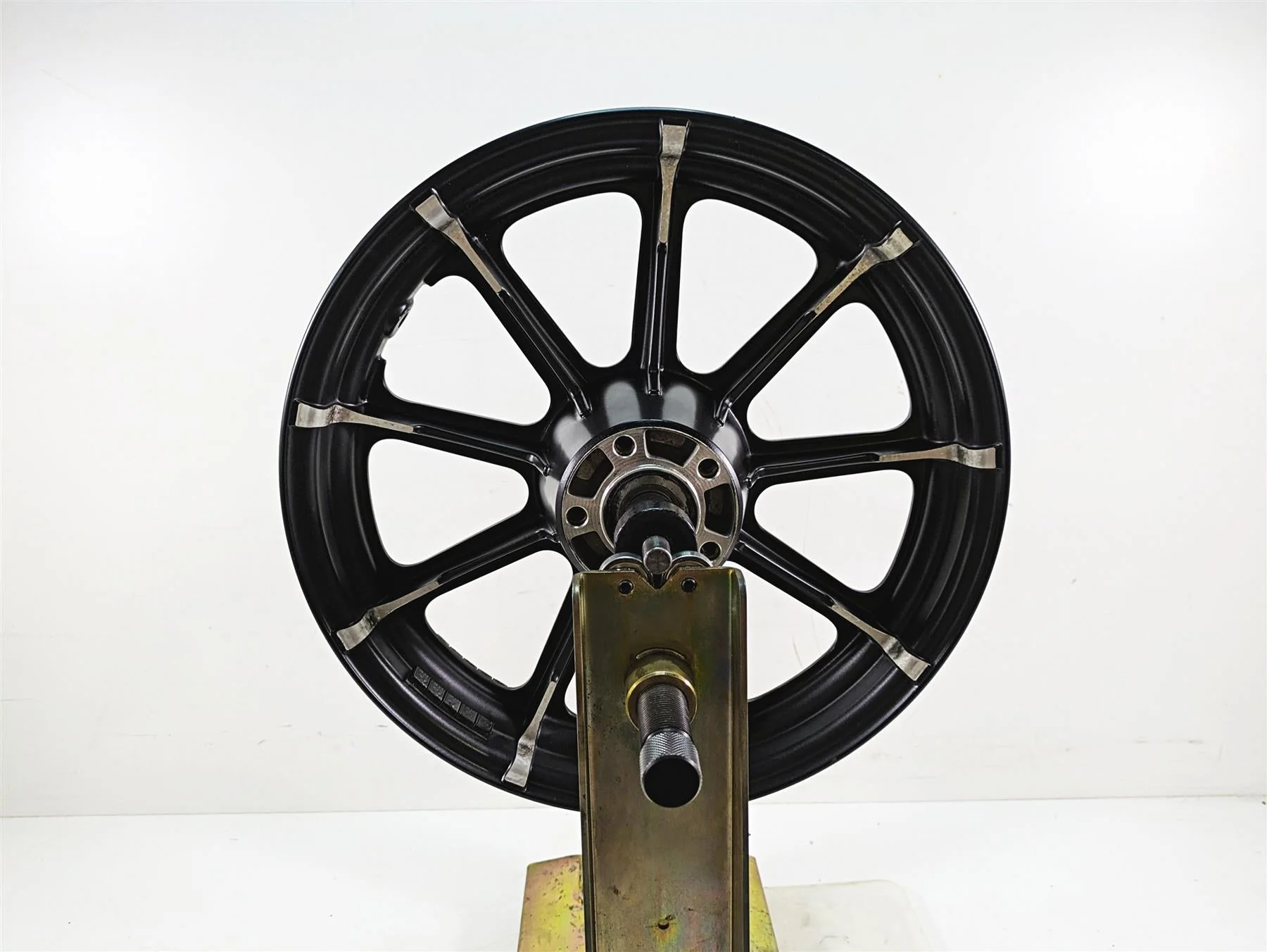 2017 Harley XL883 N Sportster Iron Straight 16x3 Rear Wheel Rim 40900402 - Image 5