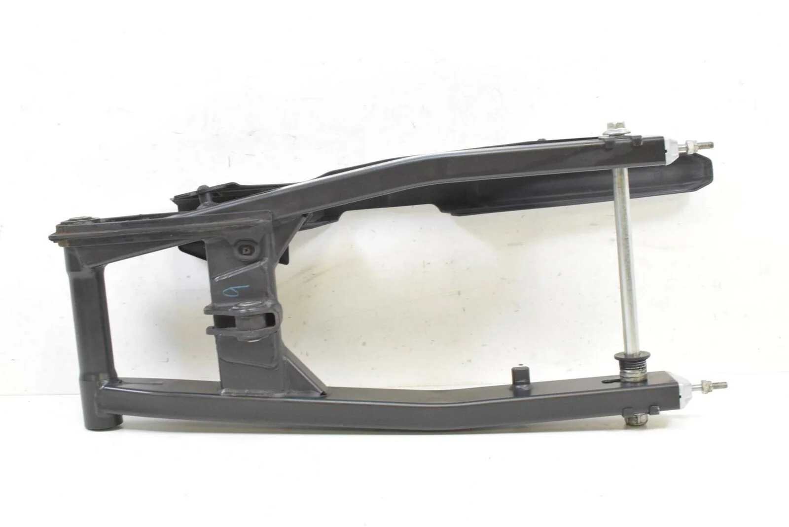 2017 Honda CBR500 R CBR500R Rear Straight Swingarm Assy 52200-MGZ-J00 - Image 5