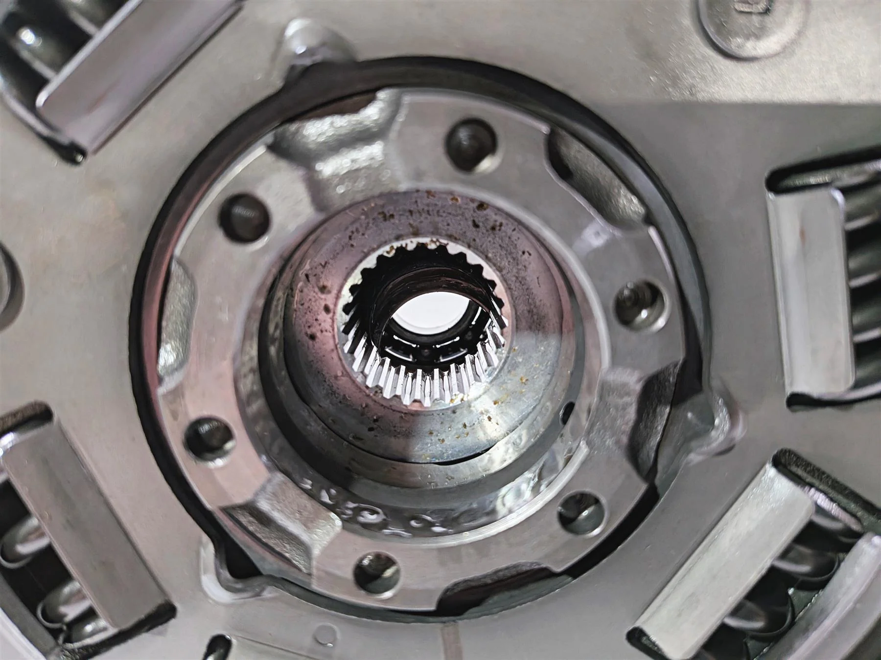 2017 Honda CBR600RR PC40 Clutch Basket Friction Disc Pressure Plate 22100-MFJ-D00 - Image 11