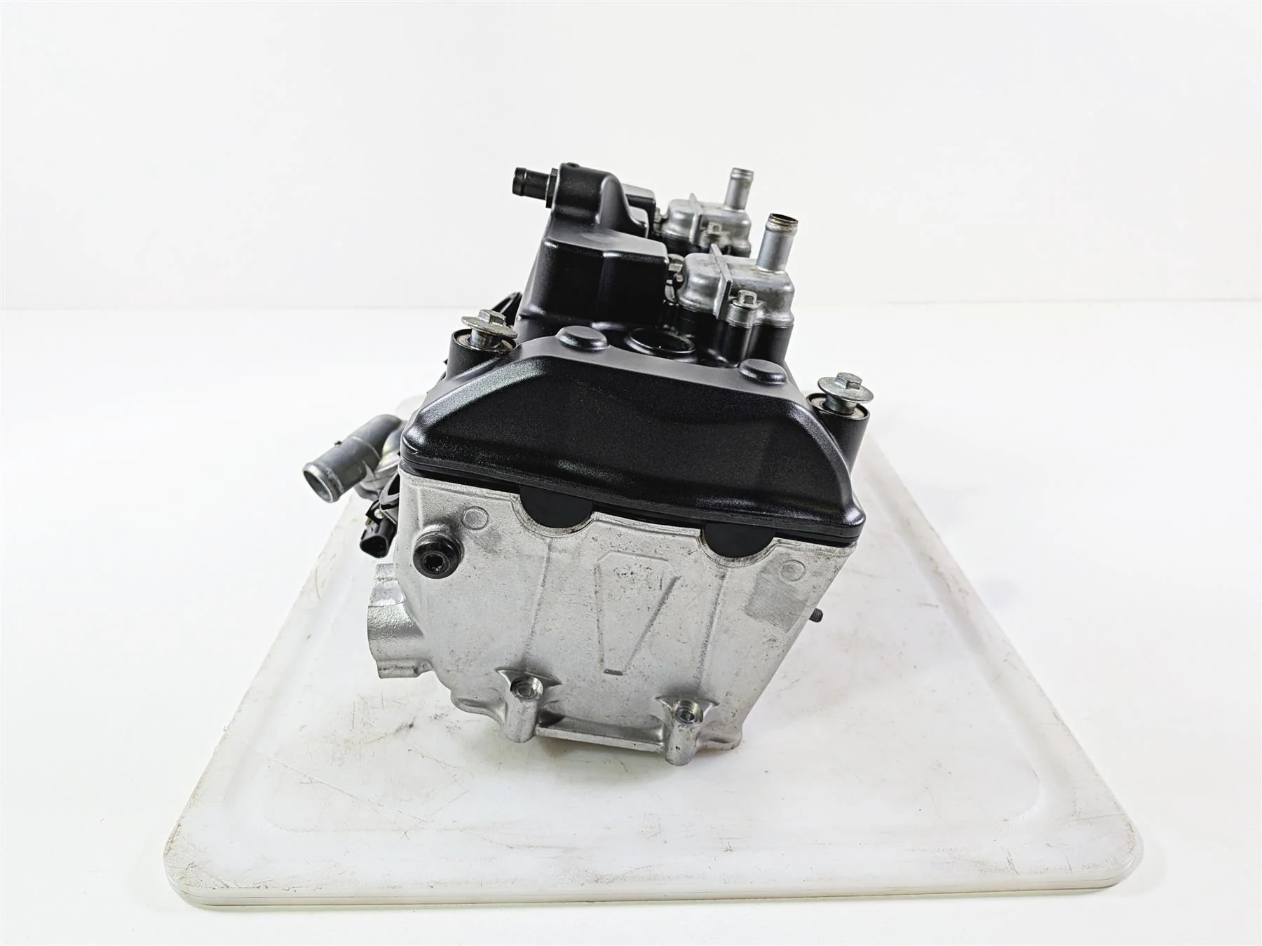 2017 Honda CBR600RR PC40 Cylinder Head & Valve Cover - READ 12010-MFJ-A40 - Image 6