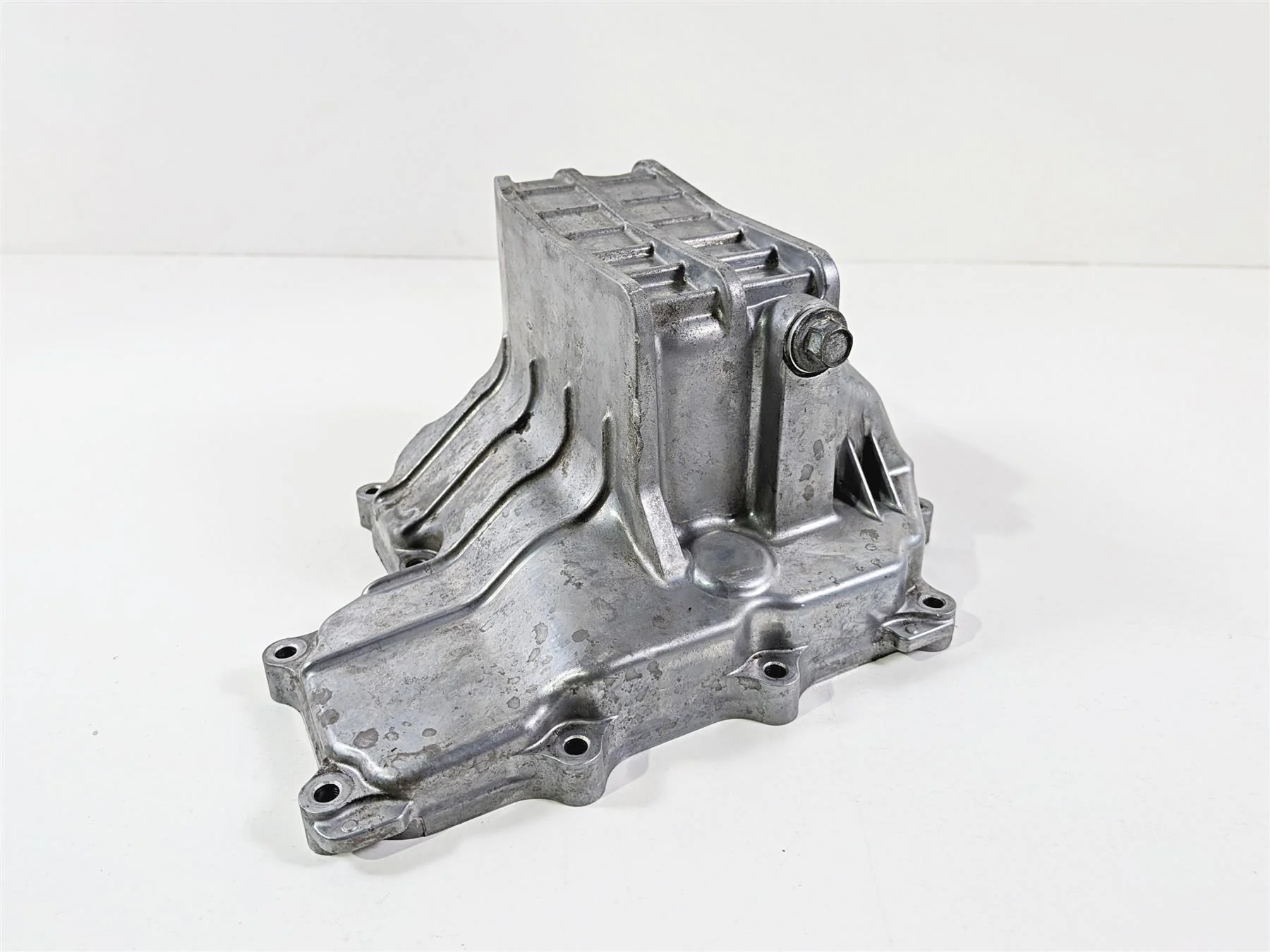 2017 Honda CBR600RR PC40 Oil Pan Lower Engine Case Cover 11210-MFJ-D01 - Image 12