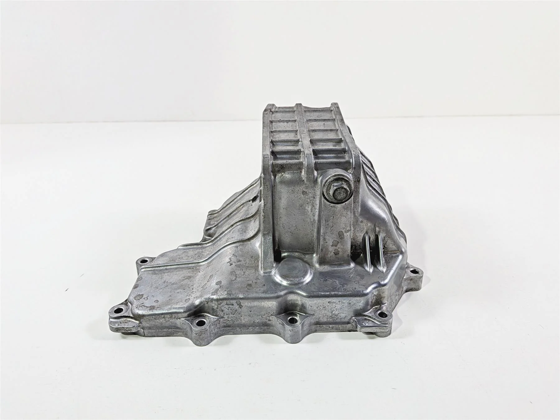 2017 Honda CBR600RR PC40 Oil Pan Lower Engine Case Cover 11210-MFJ-D01 - Image 6