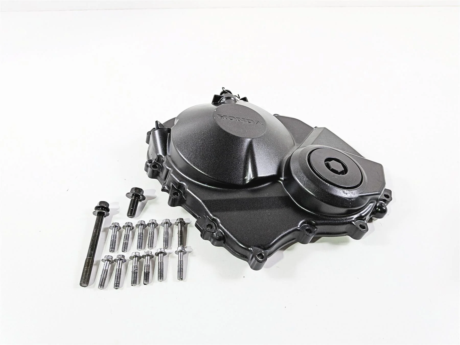 2017 Honda CBR600RR PC40 Right Engine Side Clutch Cover 11330-MFJ-A41 - Image 2
