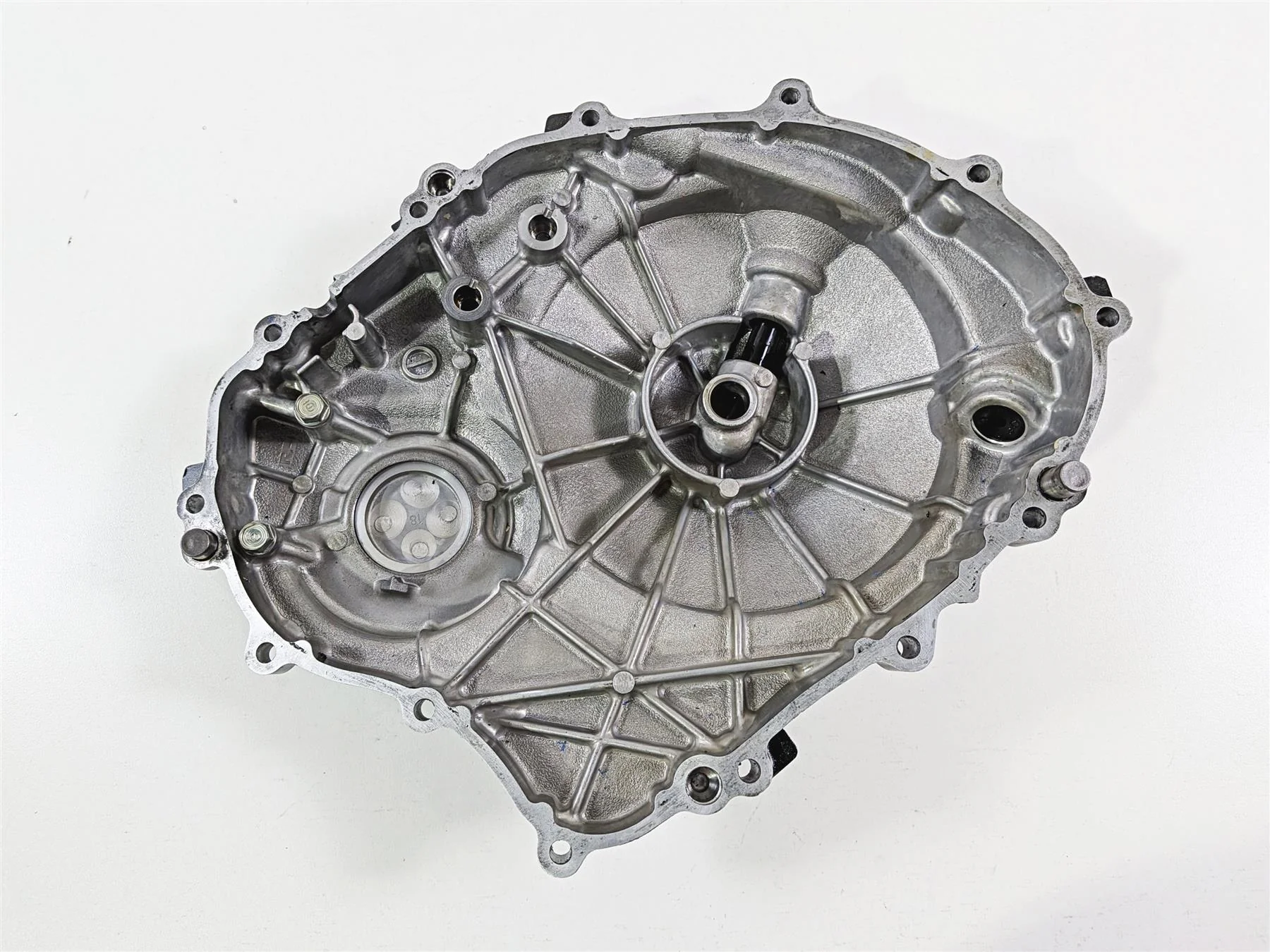 2017 Honda CBR600RR PC40 Right Engine Side Clutch Cover 11330-MFJ-A41 - Image 7