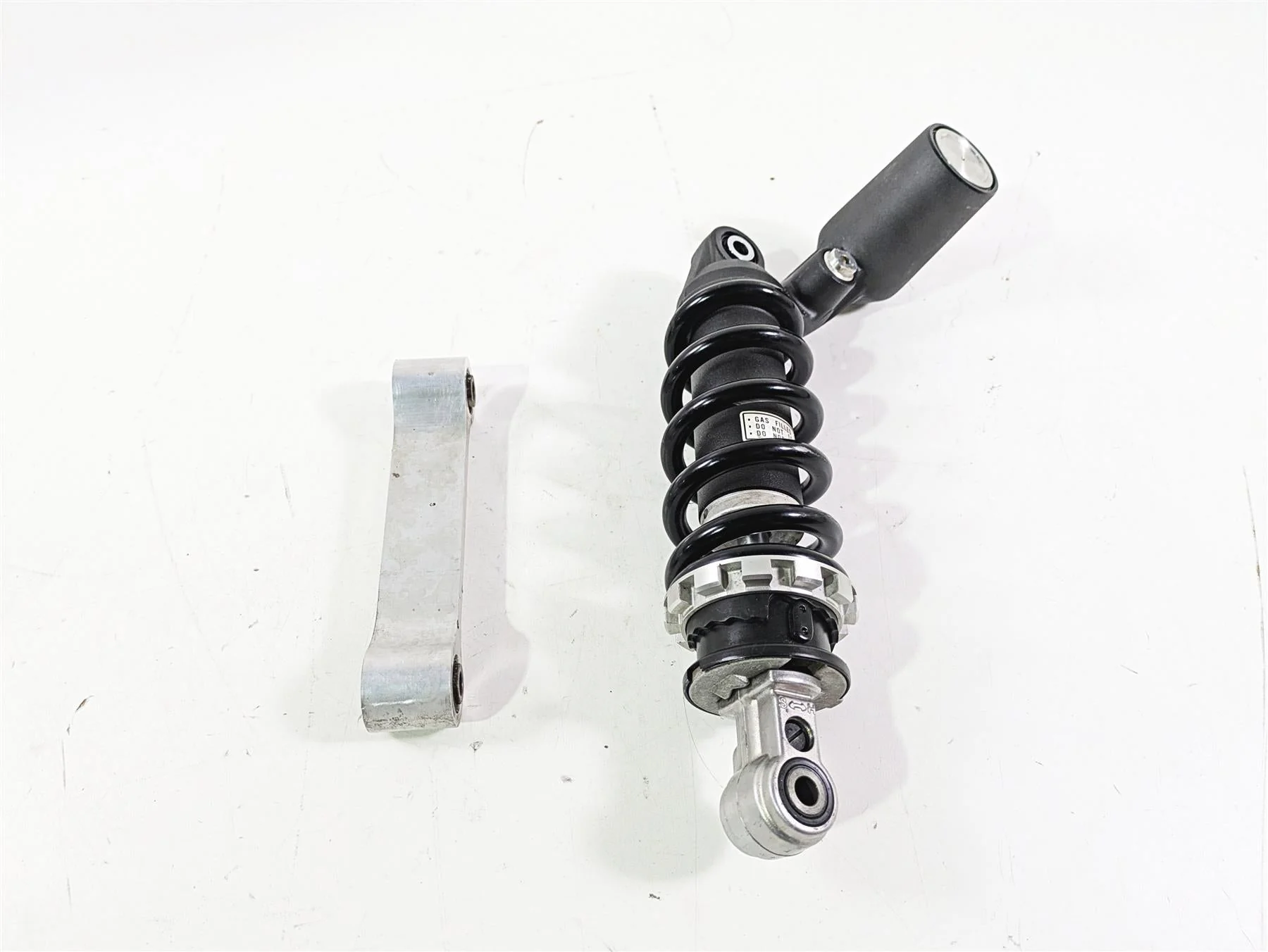 2017 Honda CBR600RR Rear Oem Suspension Shock Damper 52400-MJC-305 - Image 11