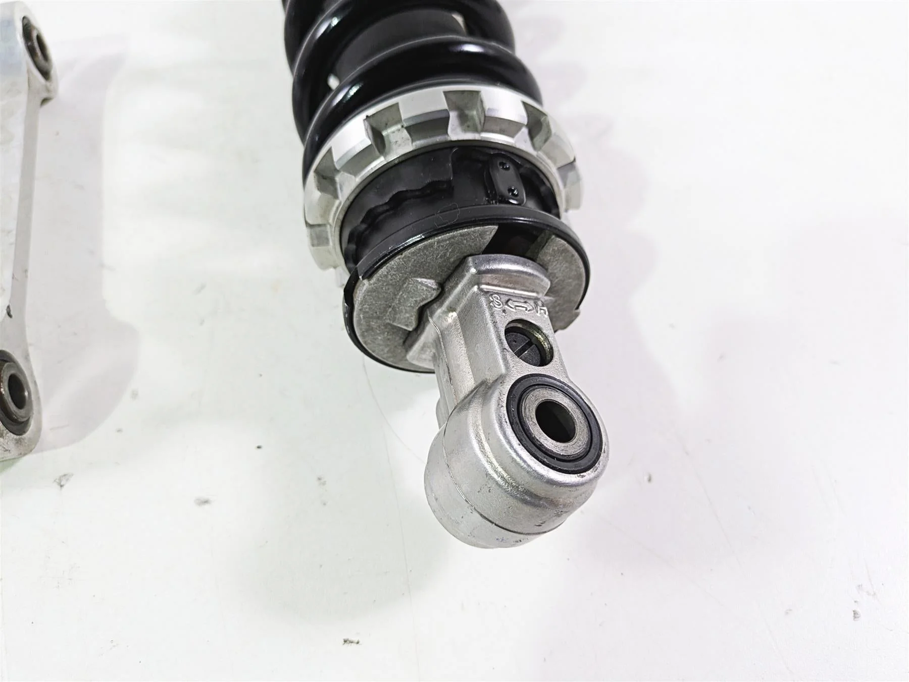 2017 Honda CBR600RR Rear Oem Suspension Shock Damper 52400-MJC-305 - Image 3