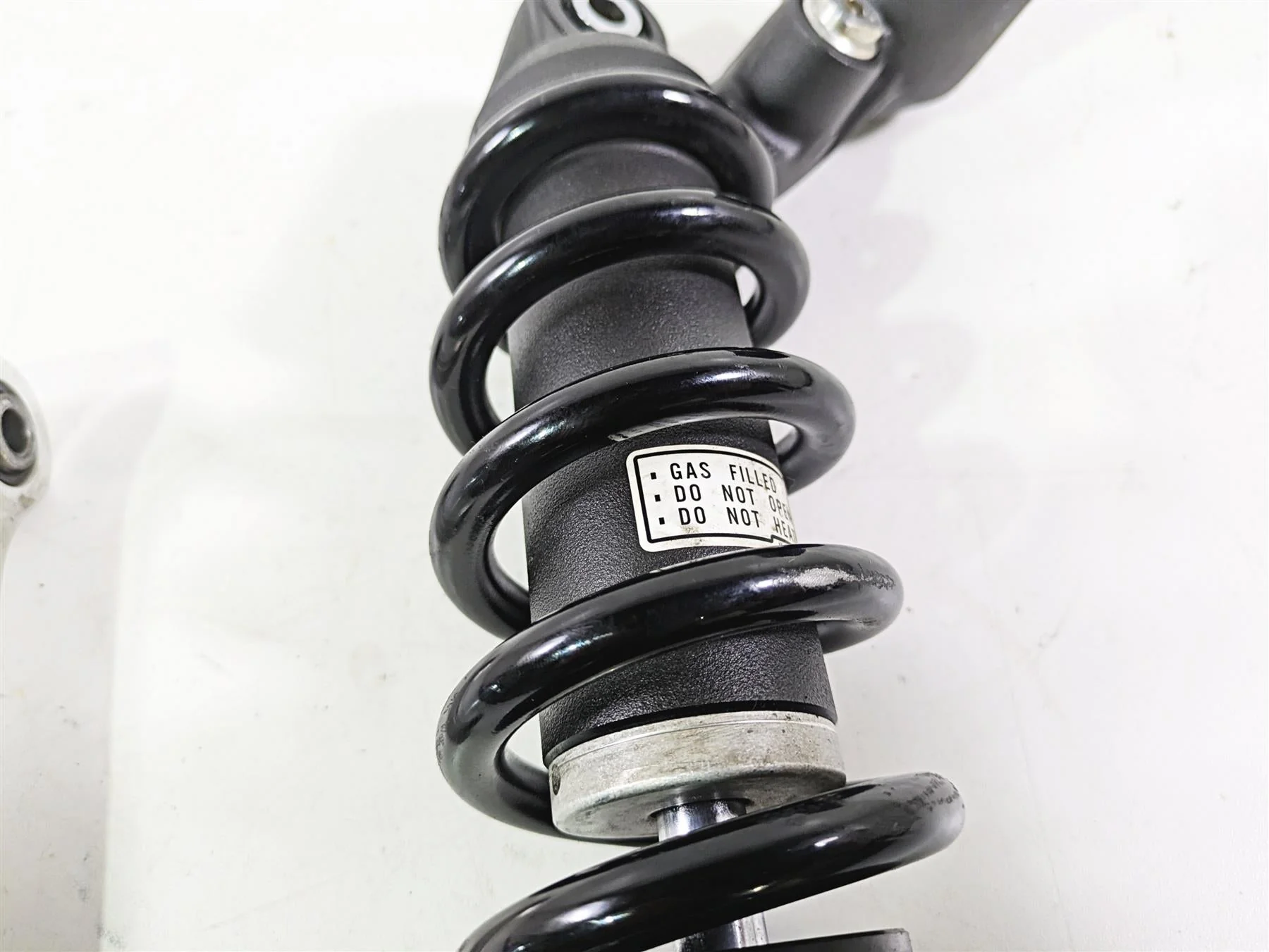 2017 Honda CBR600RR Rear Oem Suspension Shock Damper 52400-MJC-305 - Image 5