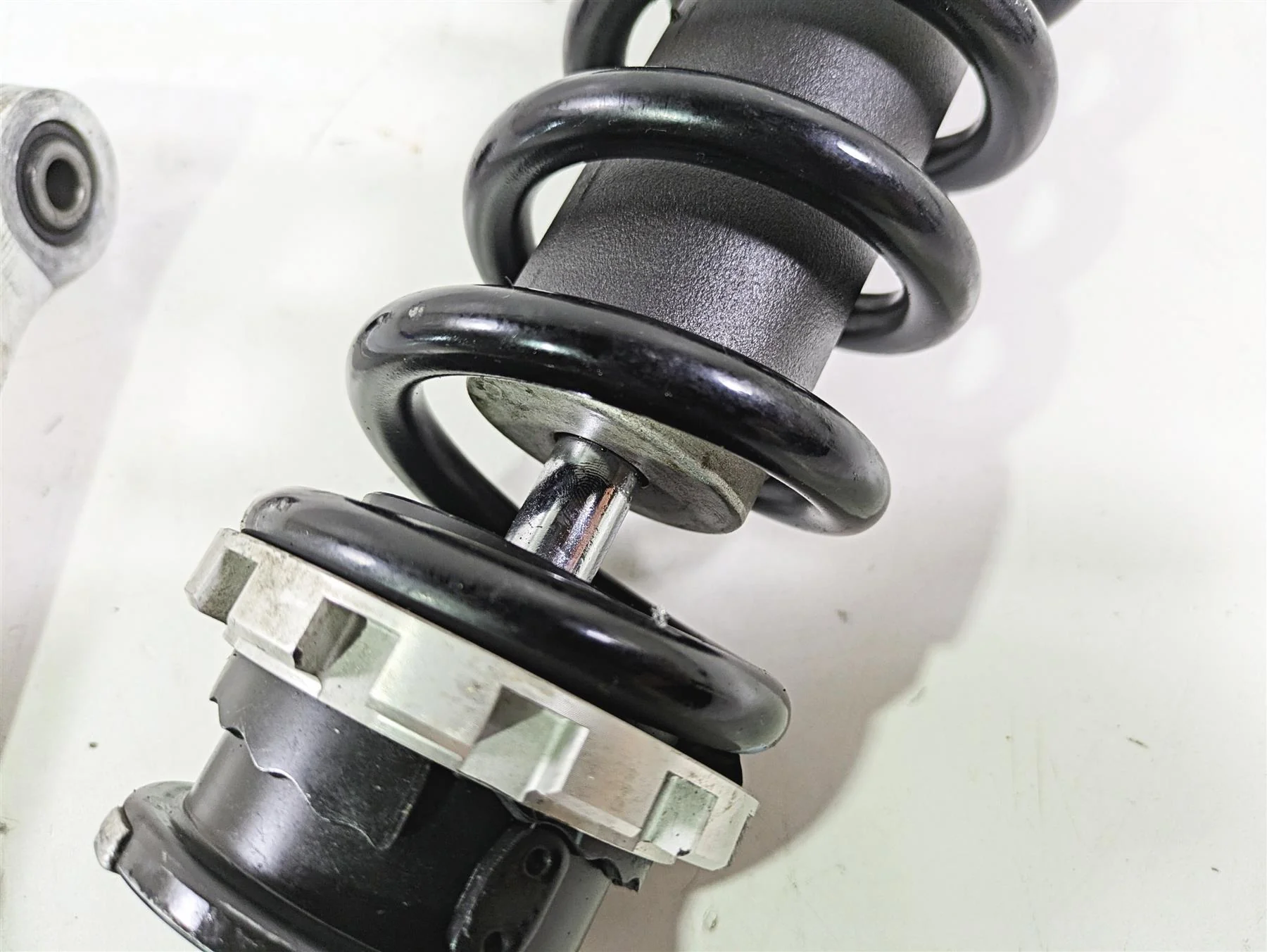 2017 Honda CBR600RR Rear Oem Suspension Shock Damper 52400-MJC-305 - Image 8