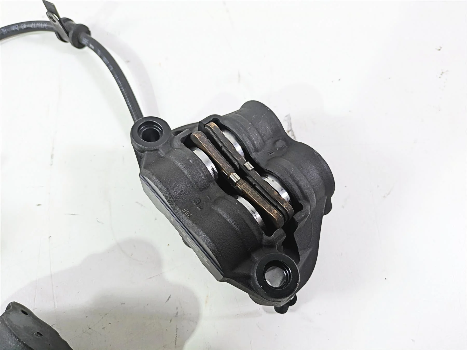 2017 Honda CBR600RR Tokico Front Brake Caliper 108mm 45150-MFL-881 45250-MFL-881 - Image 9