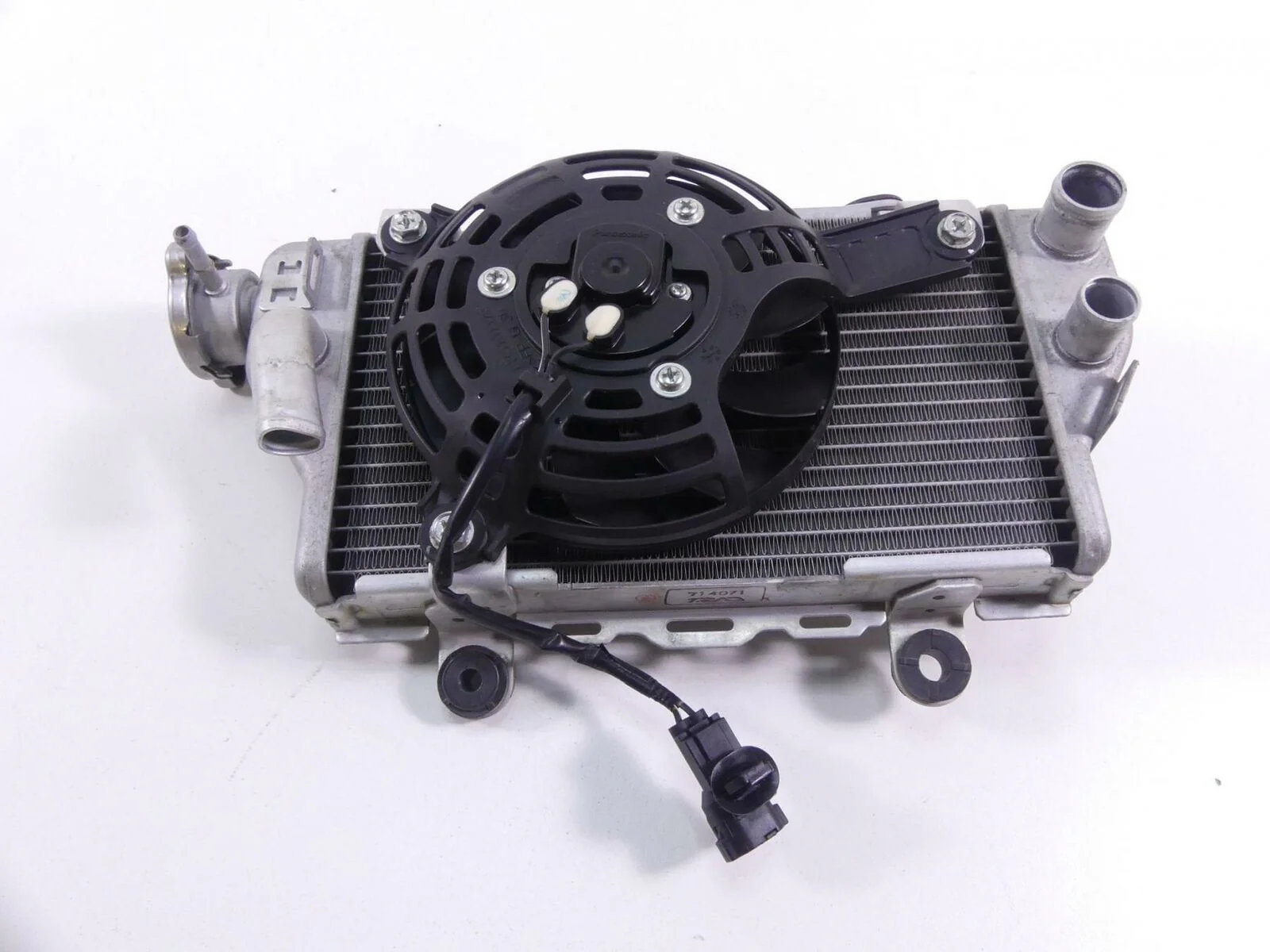 2017 Honda CRF1000 Africa Twin Right Radiator Fan Set  19010-MJP-A61 - Image 3
