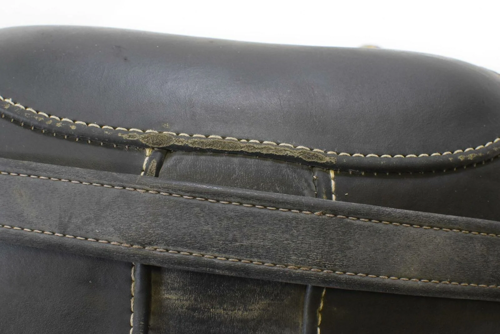 2017 Indian 111ci Springfield Rear Studded Passenger Saddle Pillion Seat 2686581 - Image 11