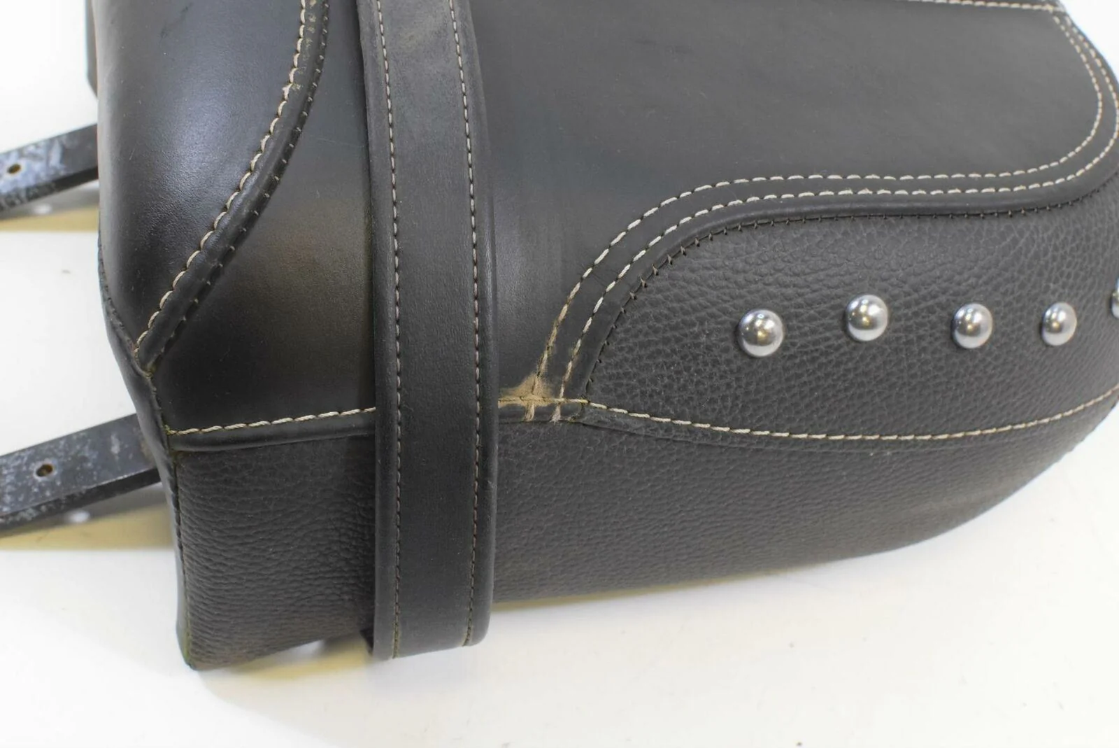 2017 Indian 111ci Springfield Rear Studded Passenger Saddle Pillion Seat 2686581 - Image 8