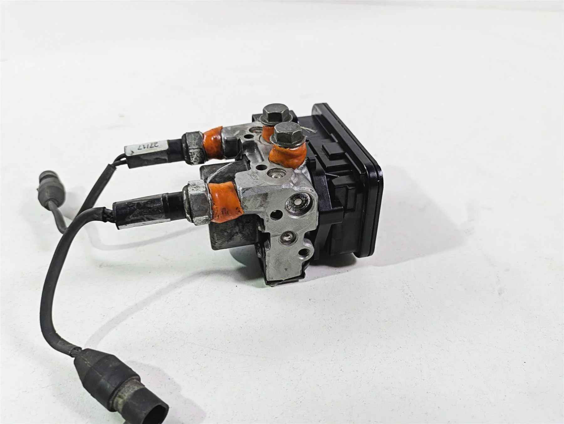 2017 Indian Chieftain Limited Abs Brake Pump Control Unit Module 2204981 - Image 10
