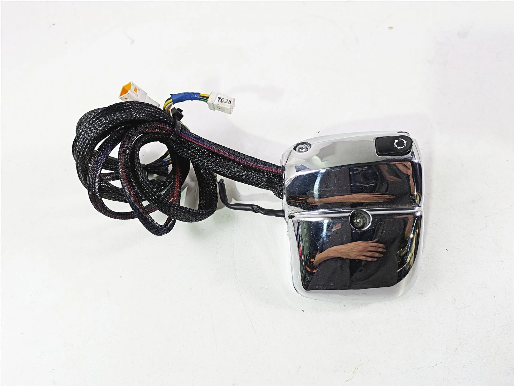 2017 Indian Chieftain Limited Chrome Left Hand Control Switch Audio 4015197 - Image 4