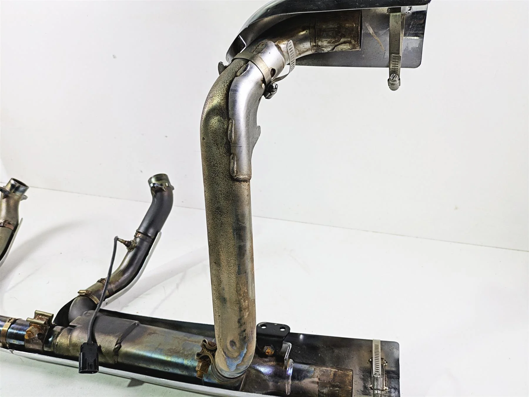 2017 Indian Chieftain Limited Exhaust Header Manifold - Read 1262761 - Image 11