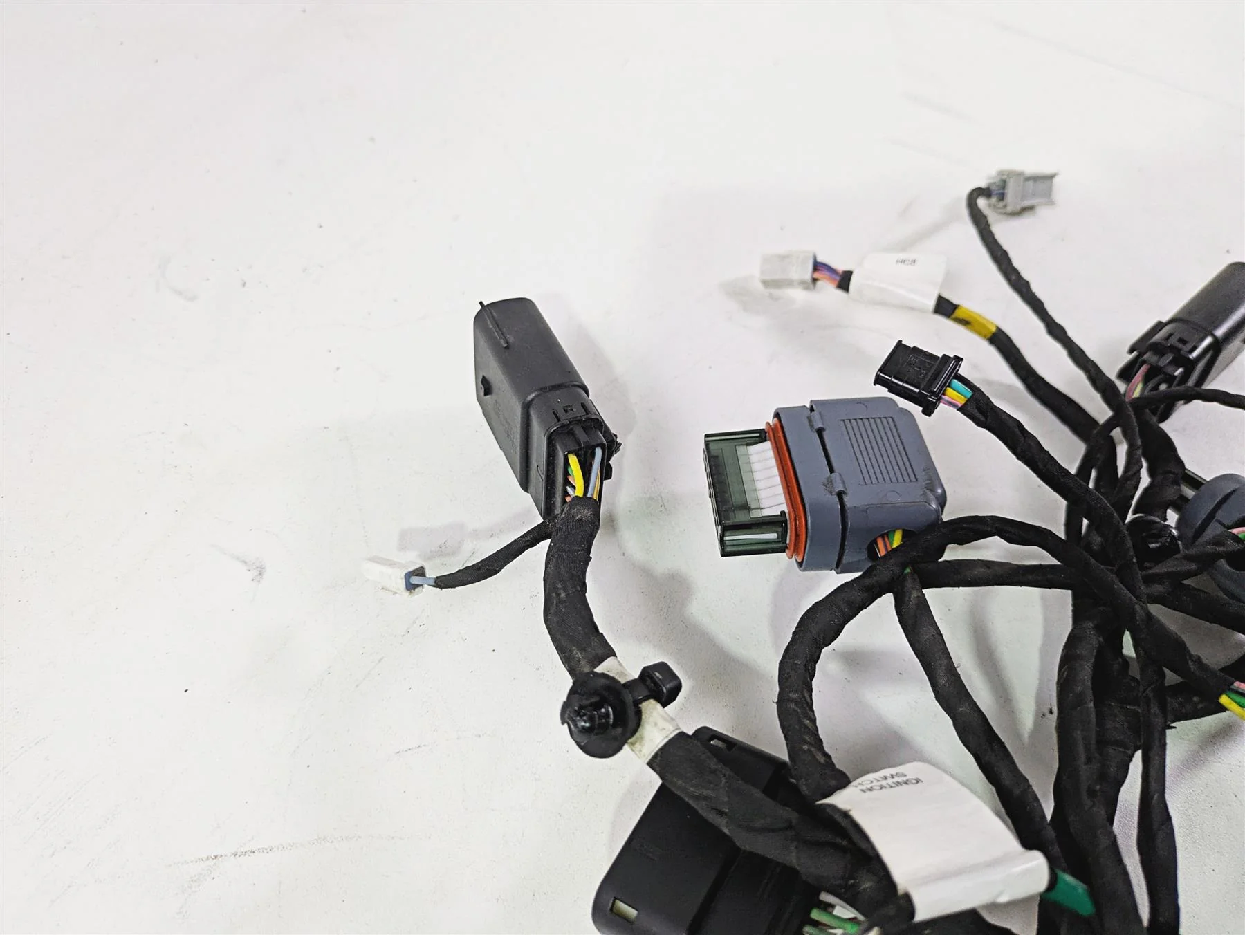 2017 Indian Chieftain Limited Front Nose Wiring Harness Loom 2413260 - Image 4