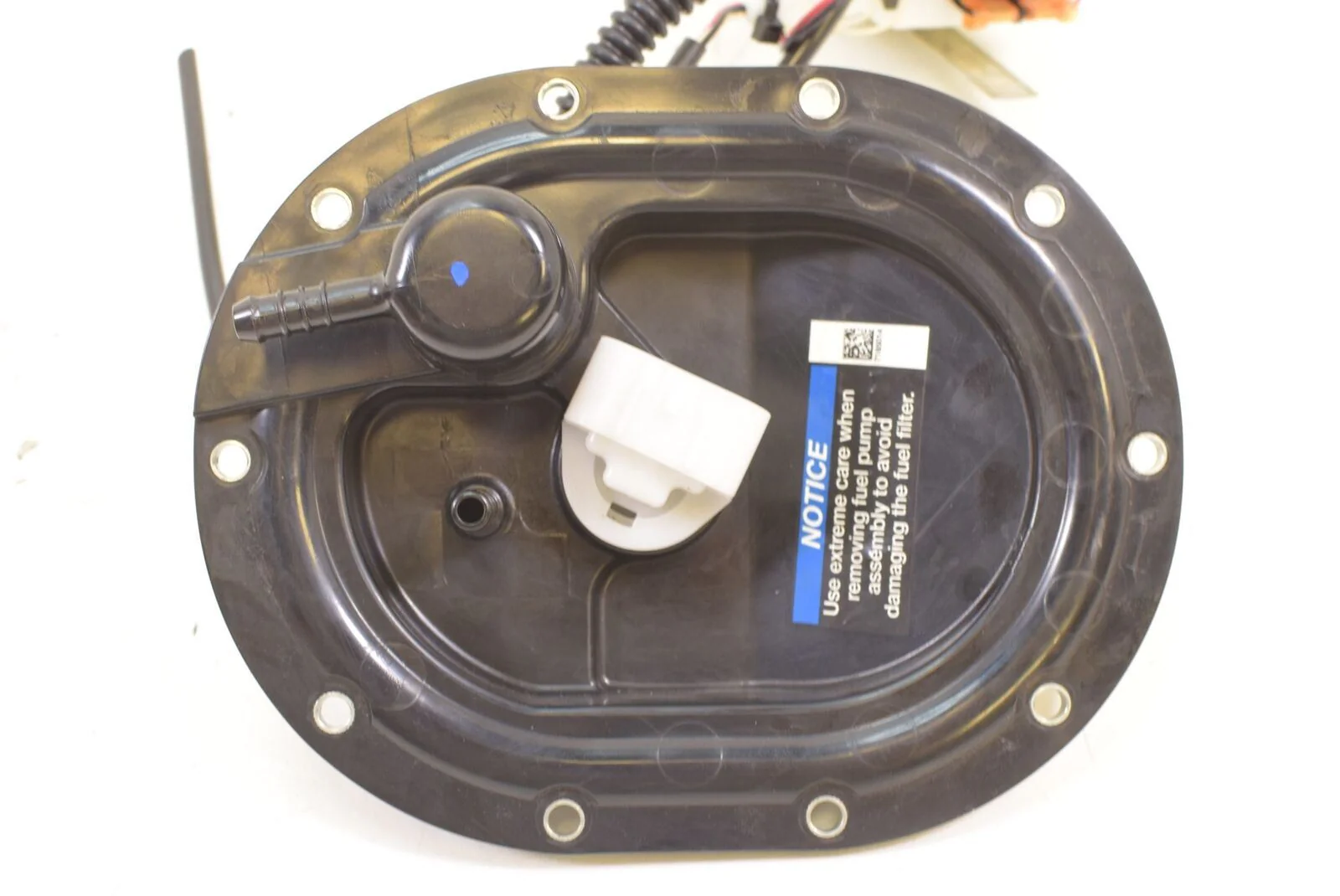 2017 Indian Chieftain Limited Fuel Gas Petrol Pump 2521787 2522160 - Image 8