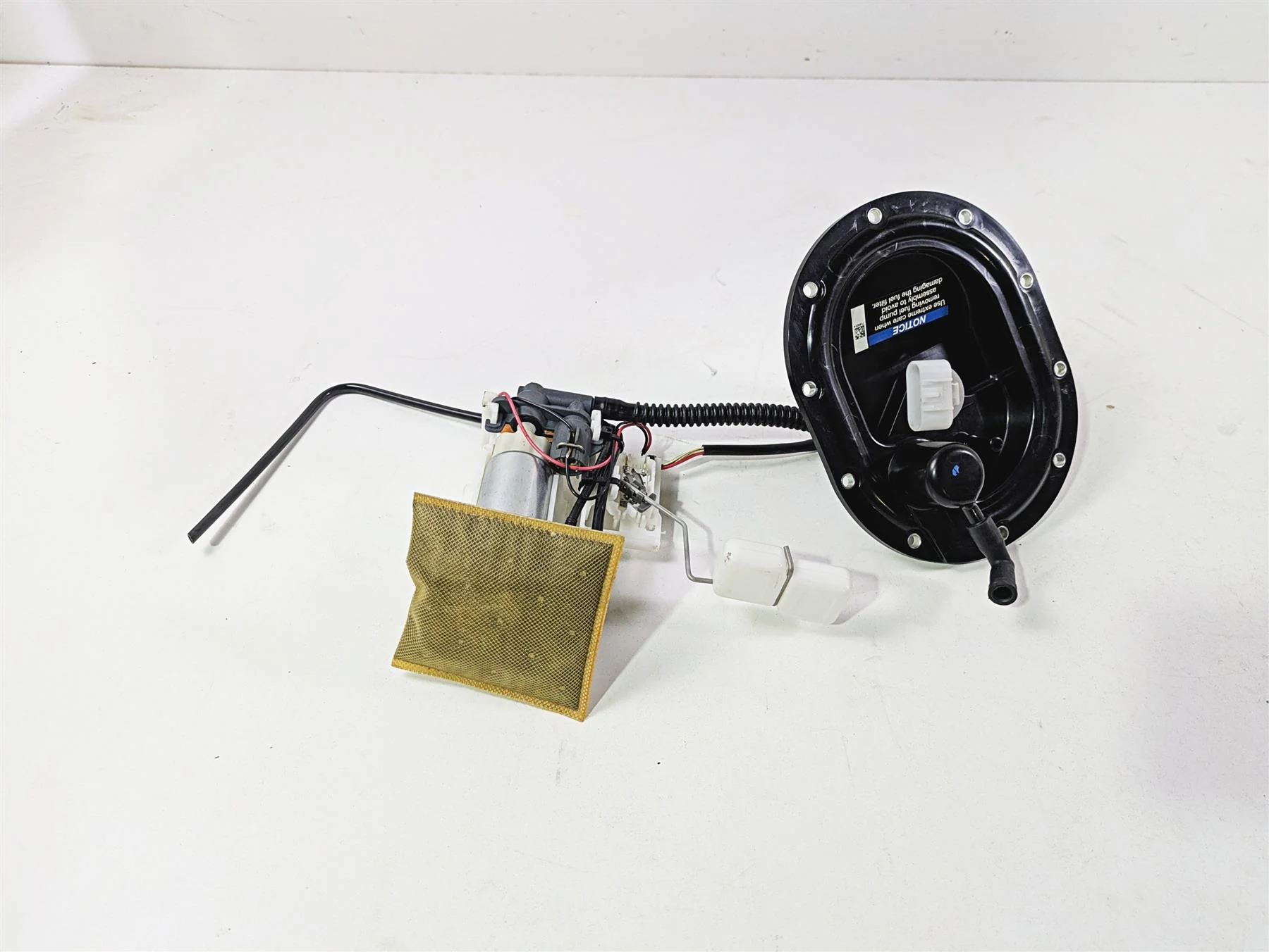 2017 Indian Chieftain Limited Fuel Gas Petrol Pump -Tested 2521787 2522160 - Image 3