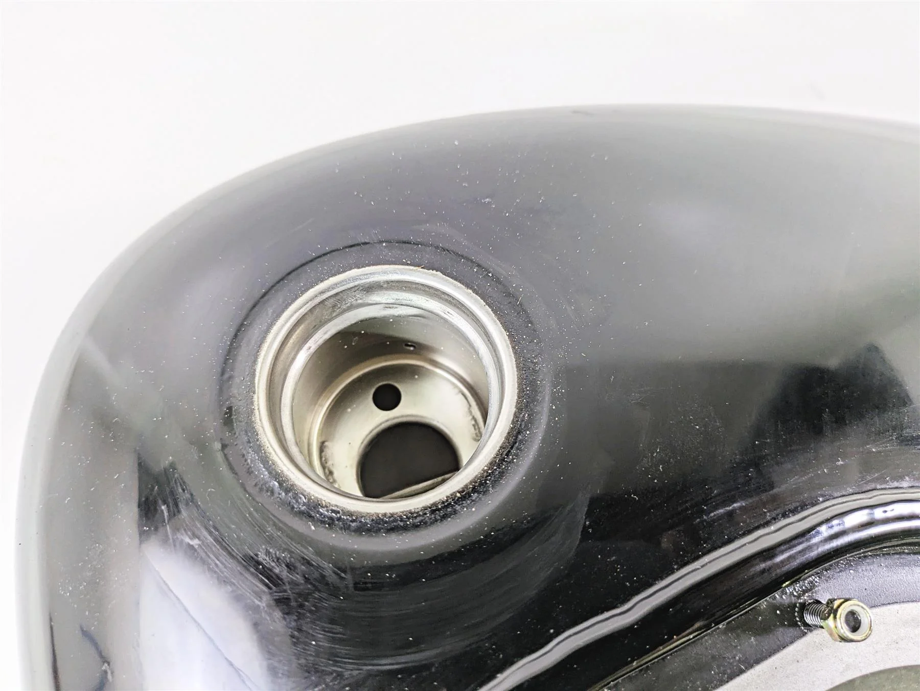 2017 Indian Chieftain Limited Gloss Black Gas Fuel Petrol Tank - No Dent 1021997 - Image 5