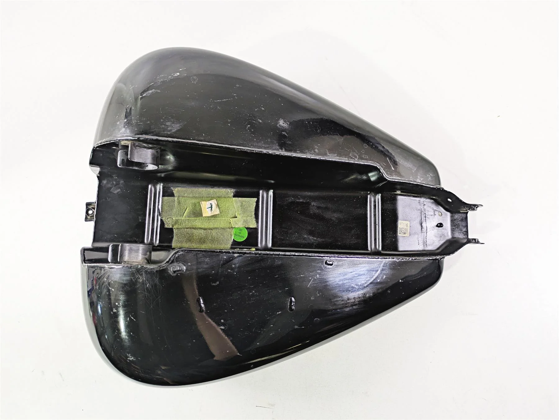2017 Indian Chieftain Limited Gloss Black Gas Fuel Petrol Tank - No Dent 1021997 - Image 6