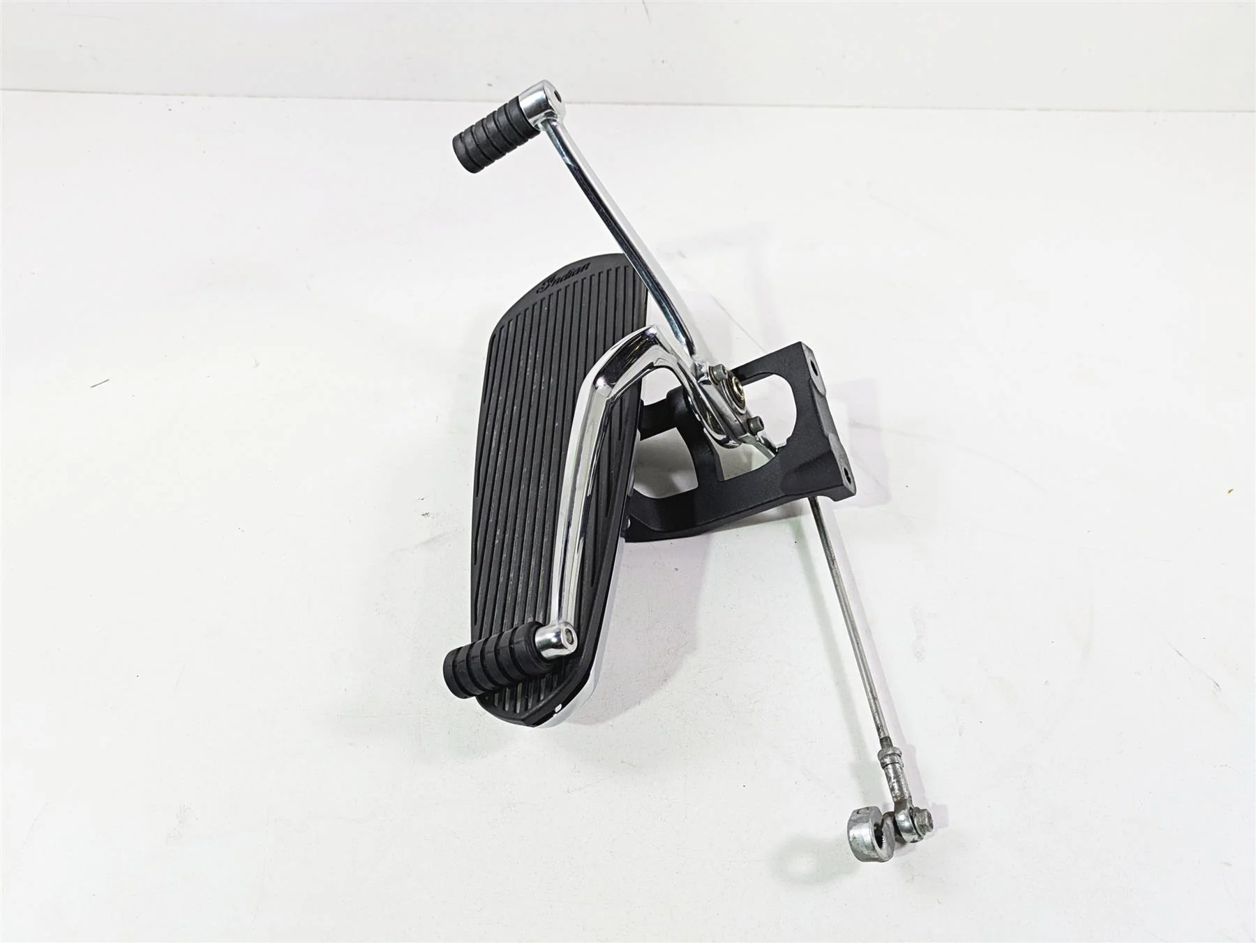 2017 Indian Chieftain Limited Left Floor Board & Shifter Chrome 5138351 5138405 - Image 10