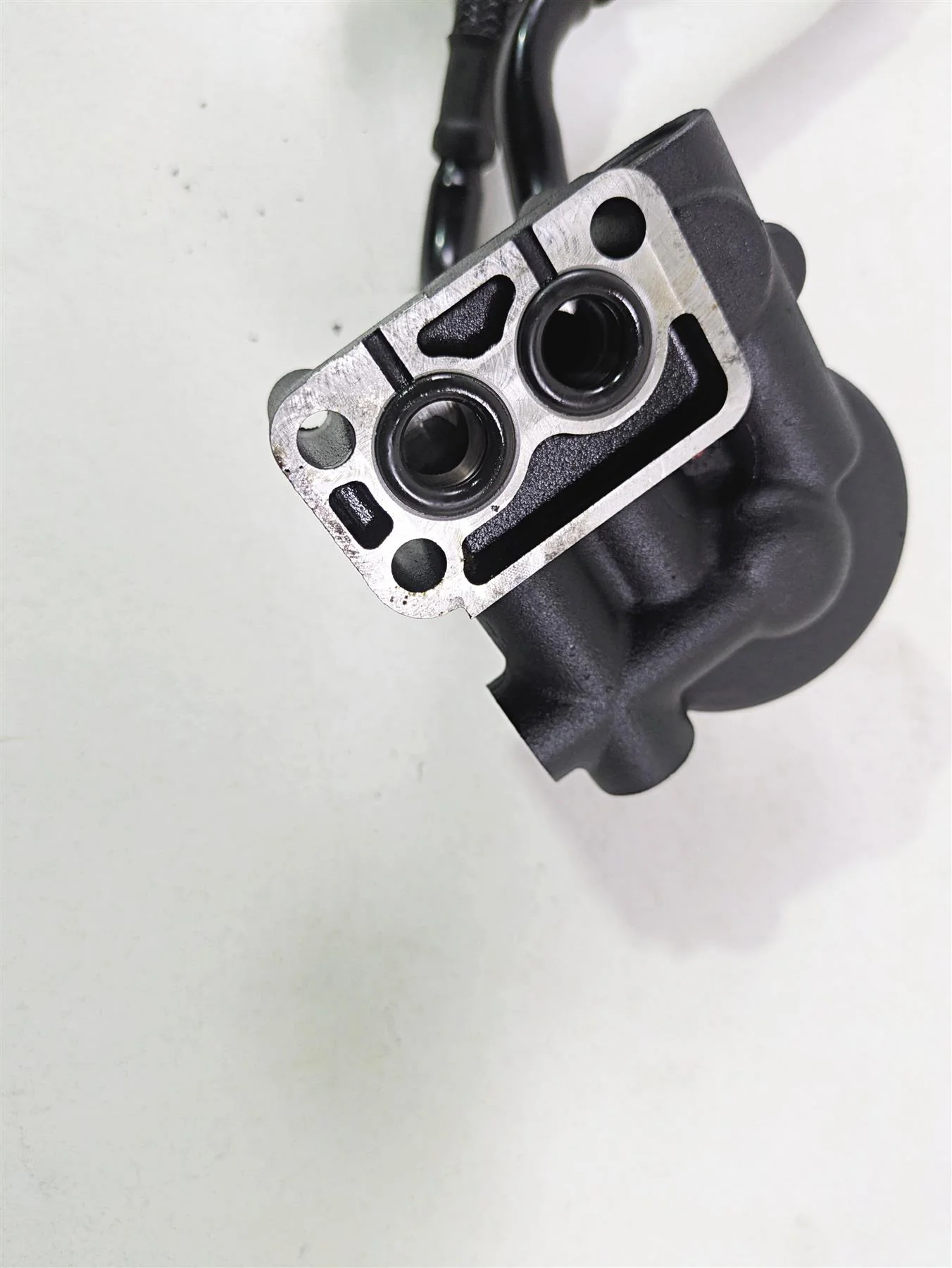 2017 Indian Chieftain Limited Oil Cooler & Lines & Flange 1240964 - Image 8