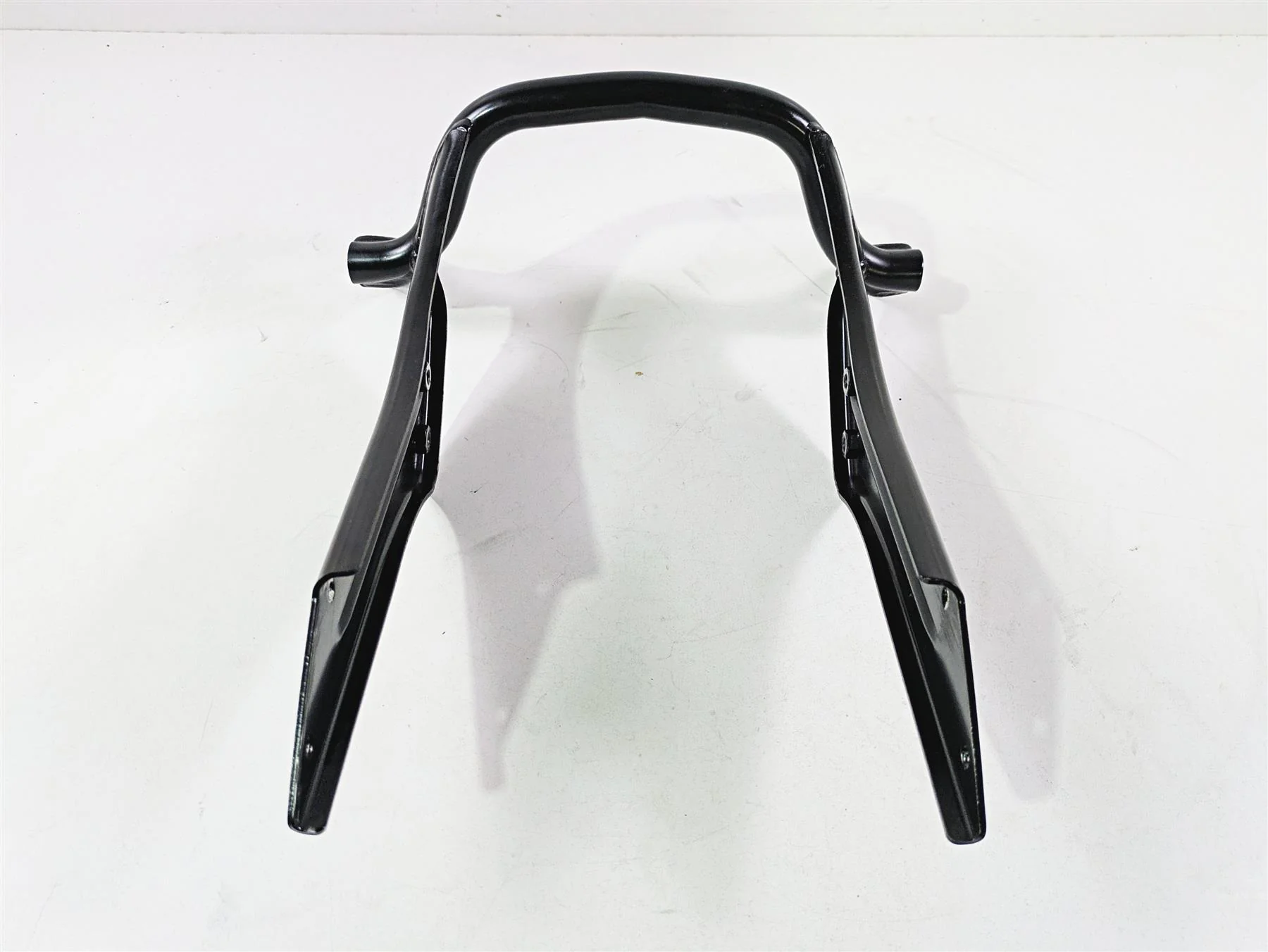 2017 Indian Chieftain Limited Rear Fender Metal Support 1023005 - Image 2