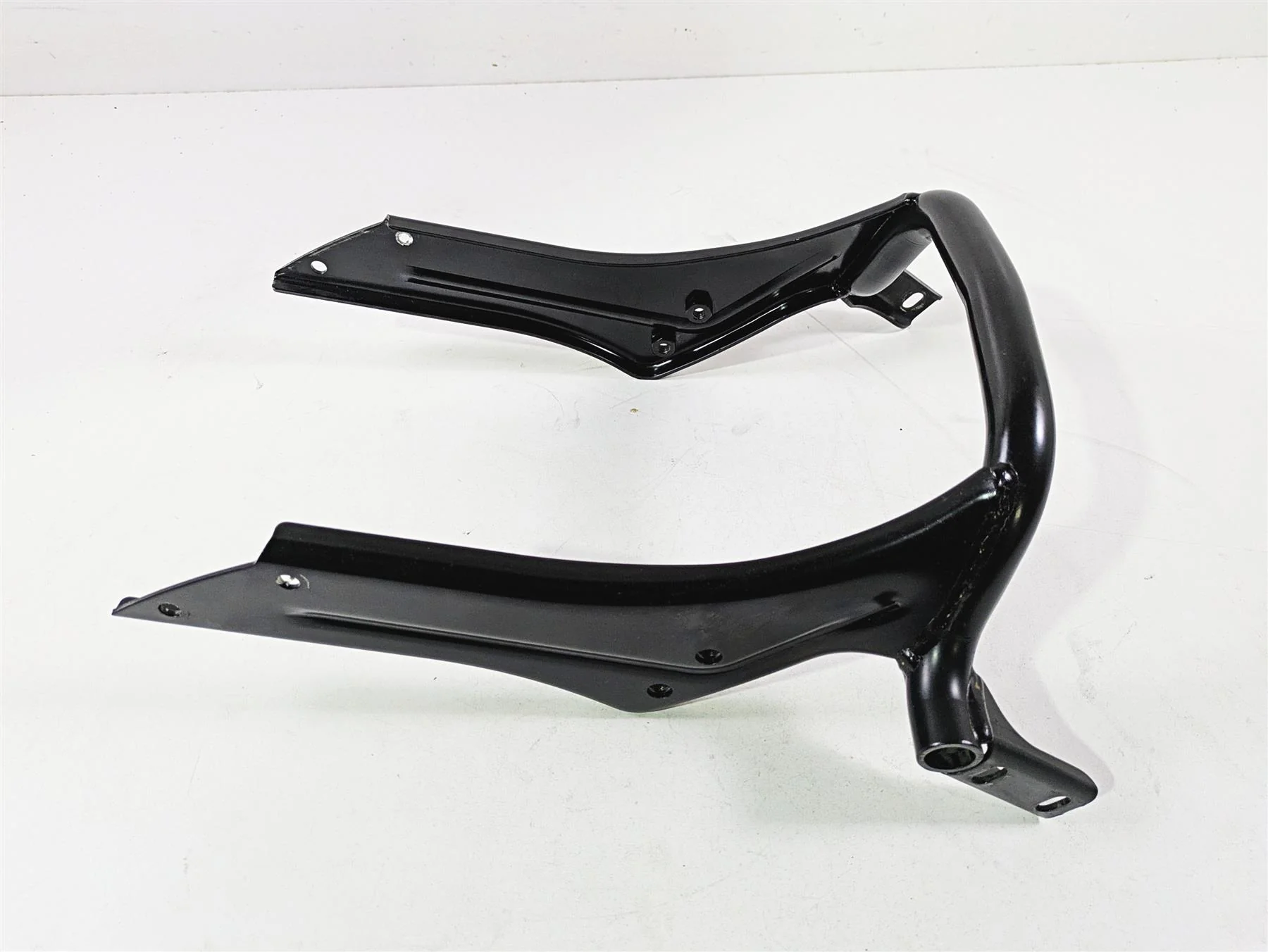2017 Indian Chieftain Limited Rear Fender Metal Support 1023005 - Image 3