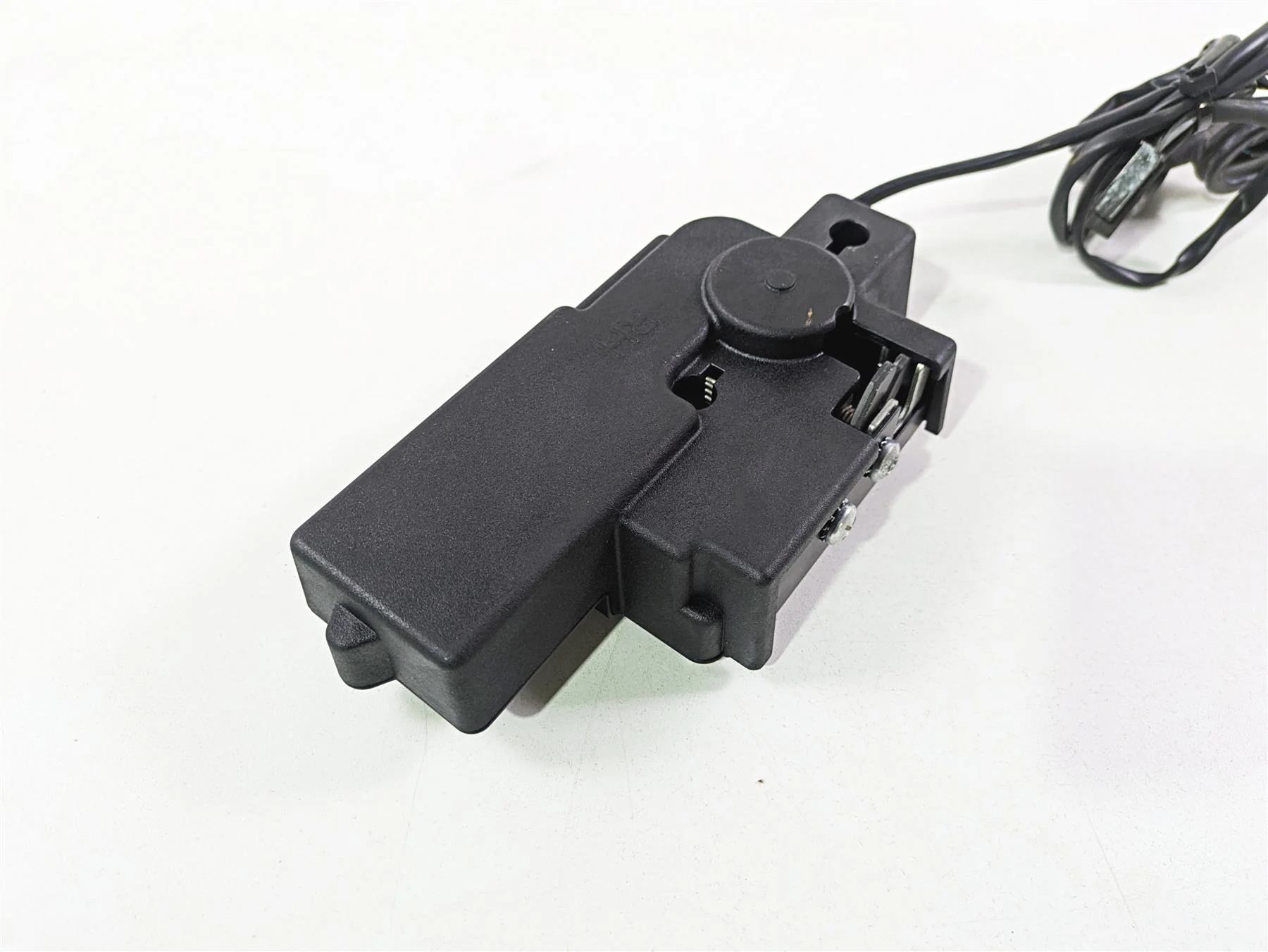 2017 Indian Chieftain Limited Right Bag Lock Control Module Lock 4017838 - Image 12