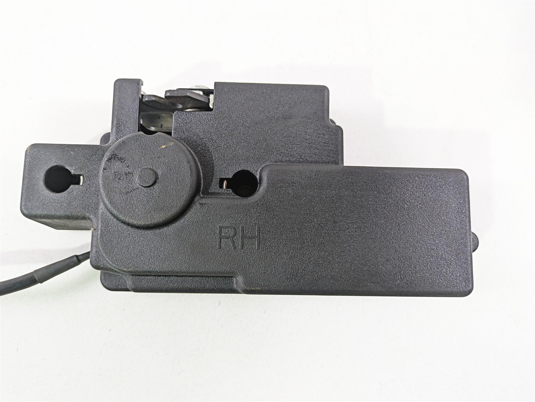 2017 Indian Chieftain Limited Right Bag Lock Control Module Lock 4017838 - Image 5