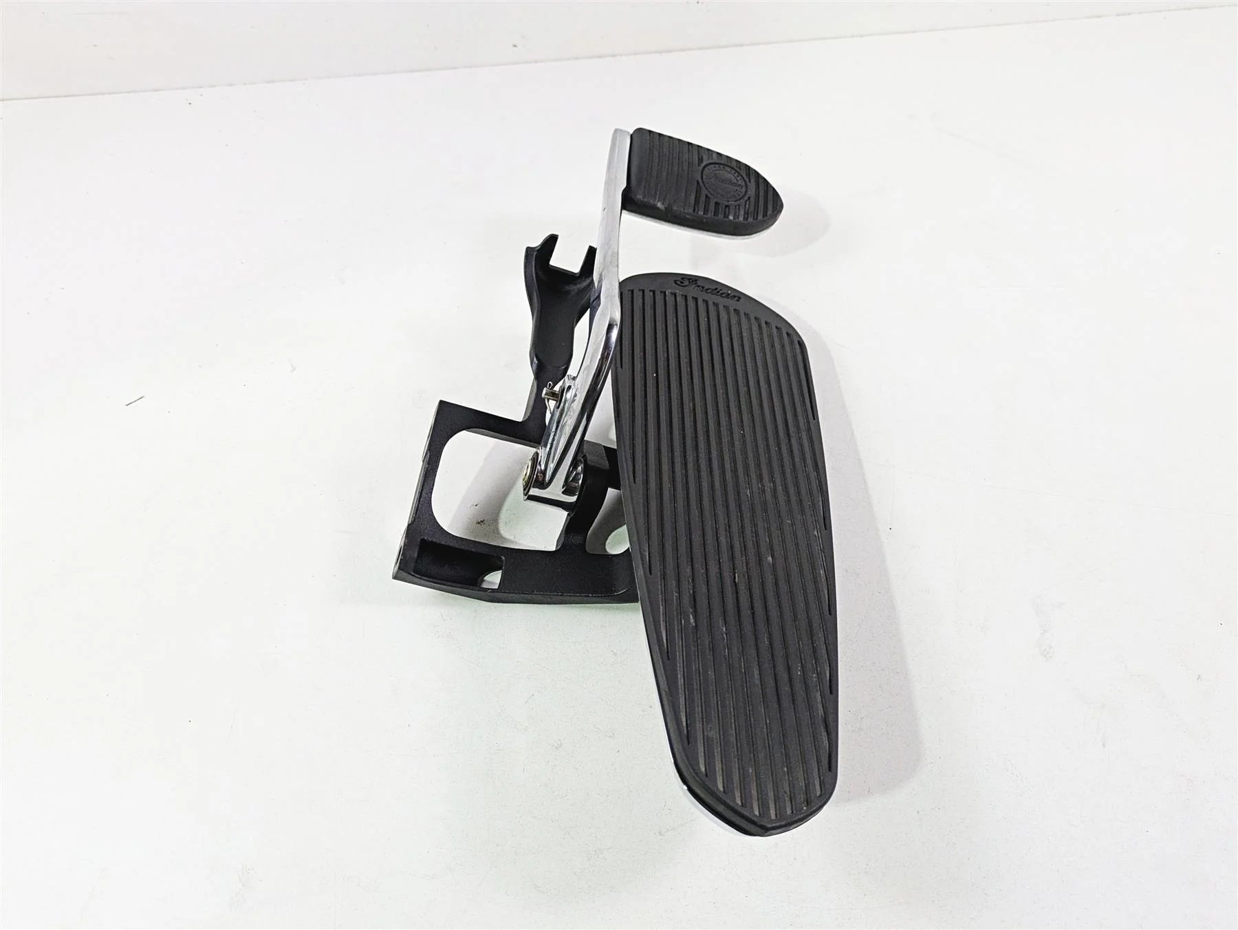 2017 Indian Chieftain Limited Right Floor Board & Brake Pedal 5138848 1019864 - Image 12