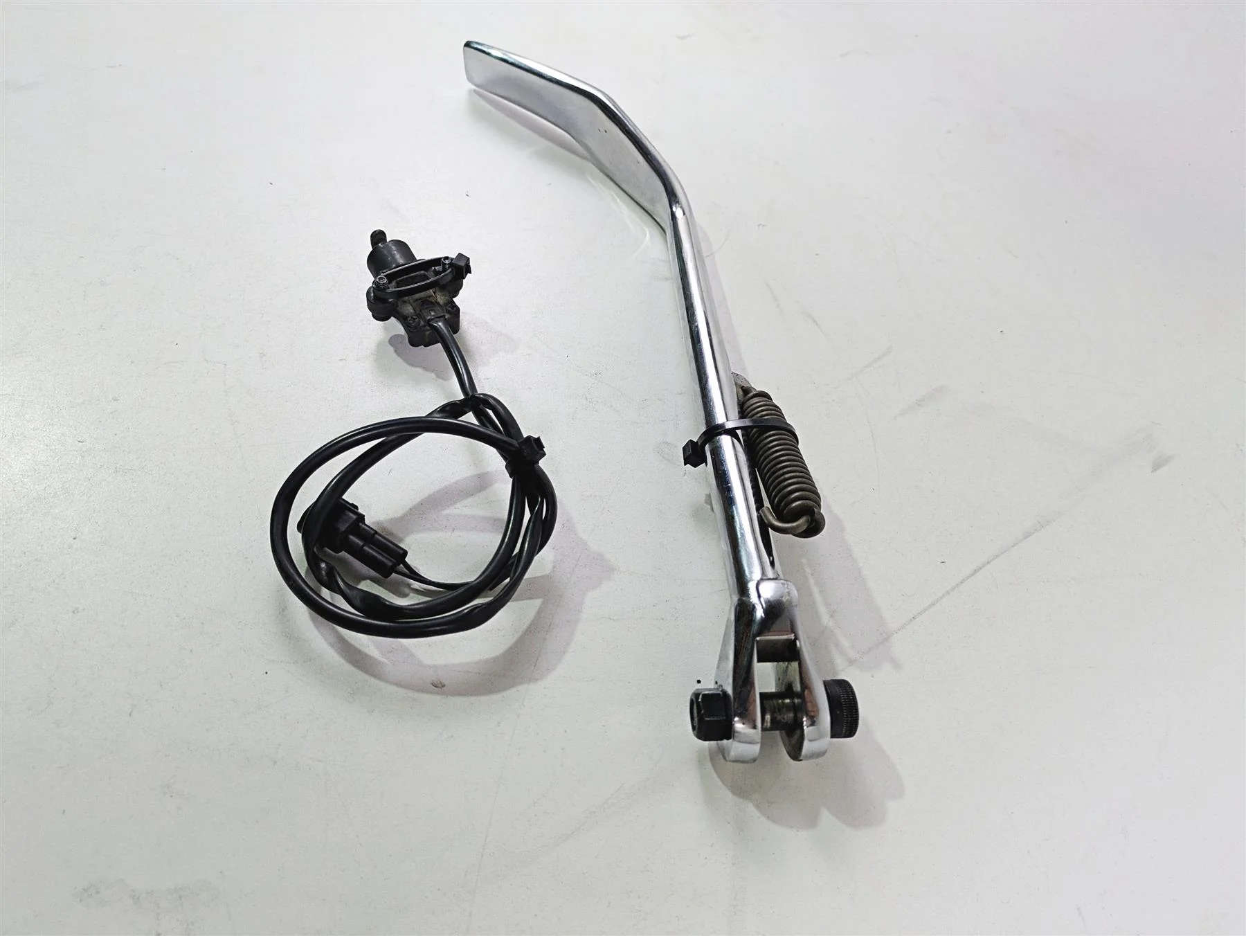 2017 Indian Chieftain Limited Side Chrome Kickstand Kick Stand & Switch 5139983 - Image 3