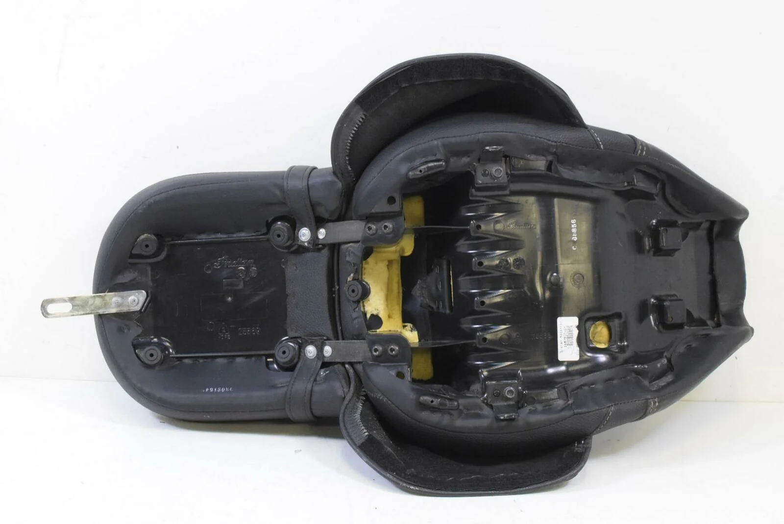 2017 Indian Chieftain Studded Front & Rear Saddle Seat Set 2687533-01 - Image 9