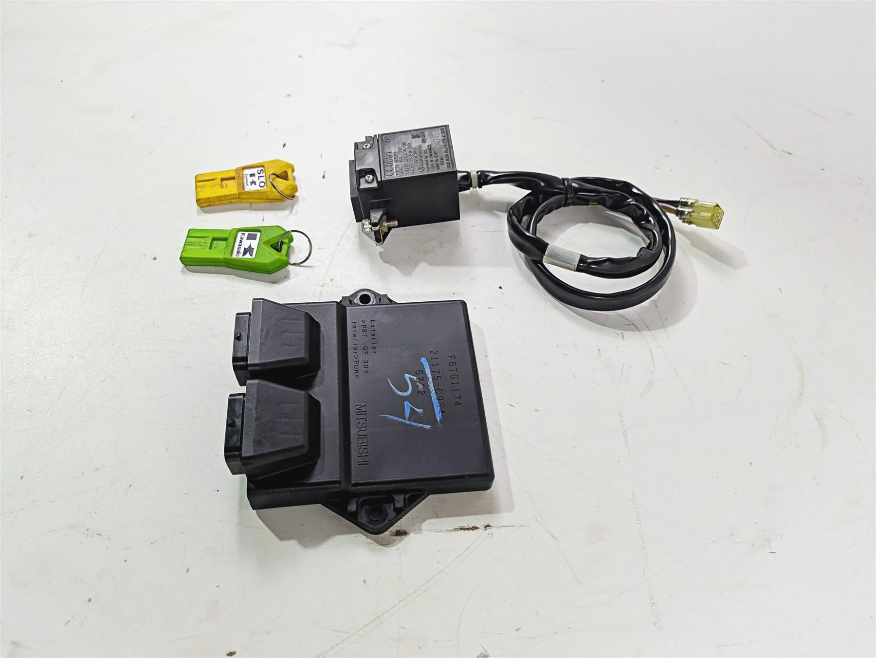 2017 Kawasaki Ultra 310X Cdi Ecu Ecm Ignition & Dess Switch Set 21175-0954 - Image 3