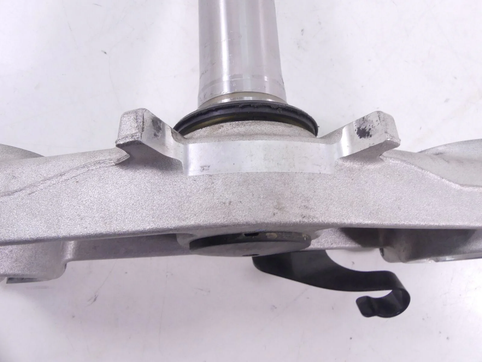 2017 Kawasaki ZX636 ZX6R Ninja Lower Triple Tree Steering Yoke - 53mm 44037-0136 - Image 8