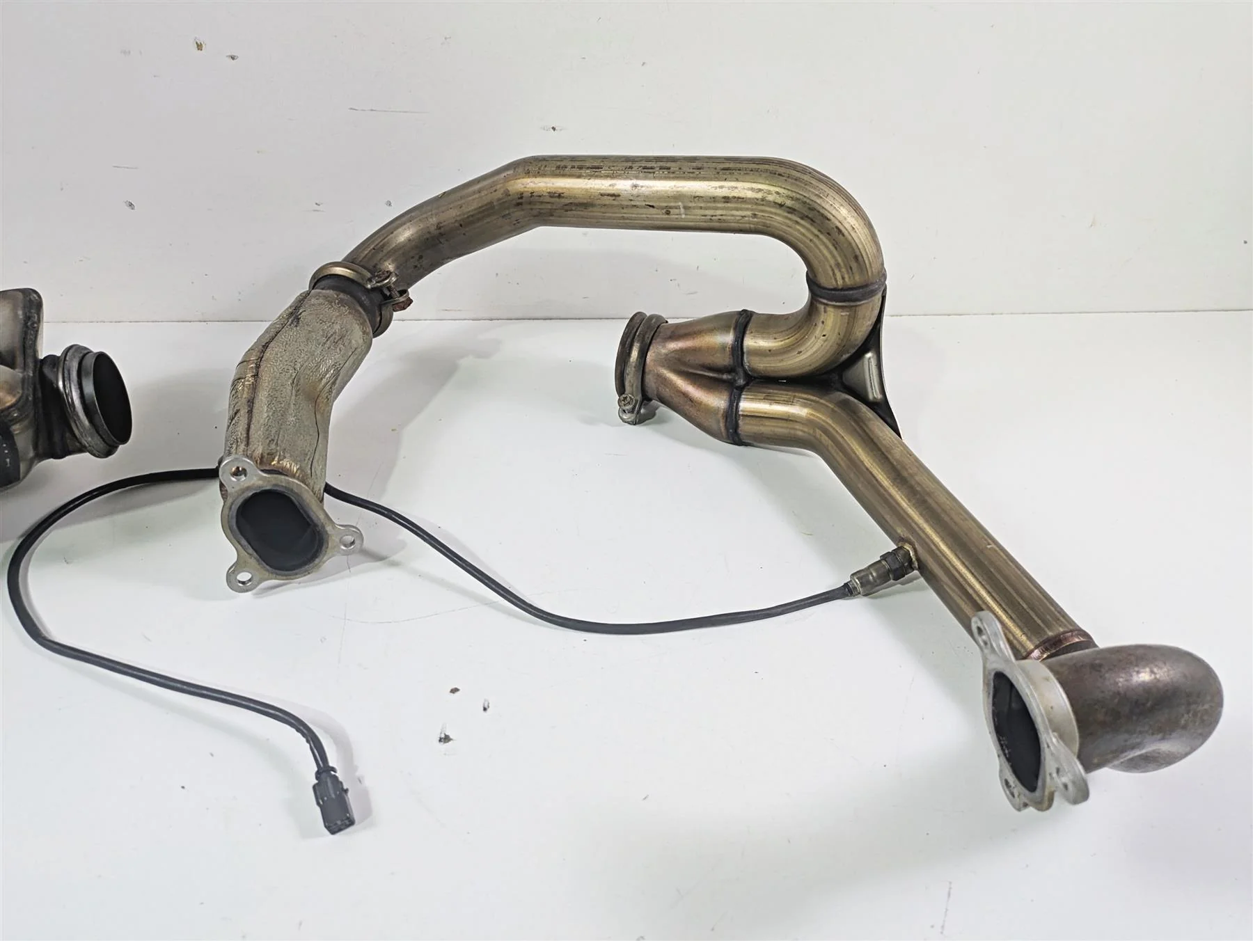 2017 KTM 1290 Super Duke GT Exhaust Chamber Header & Servo Set 61405050000 - Image 4