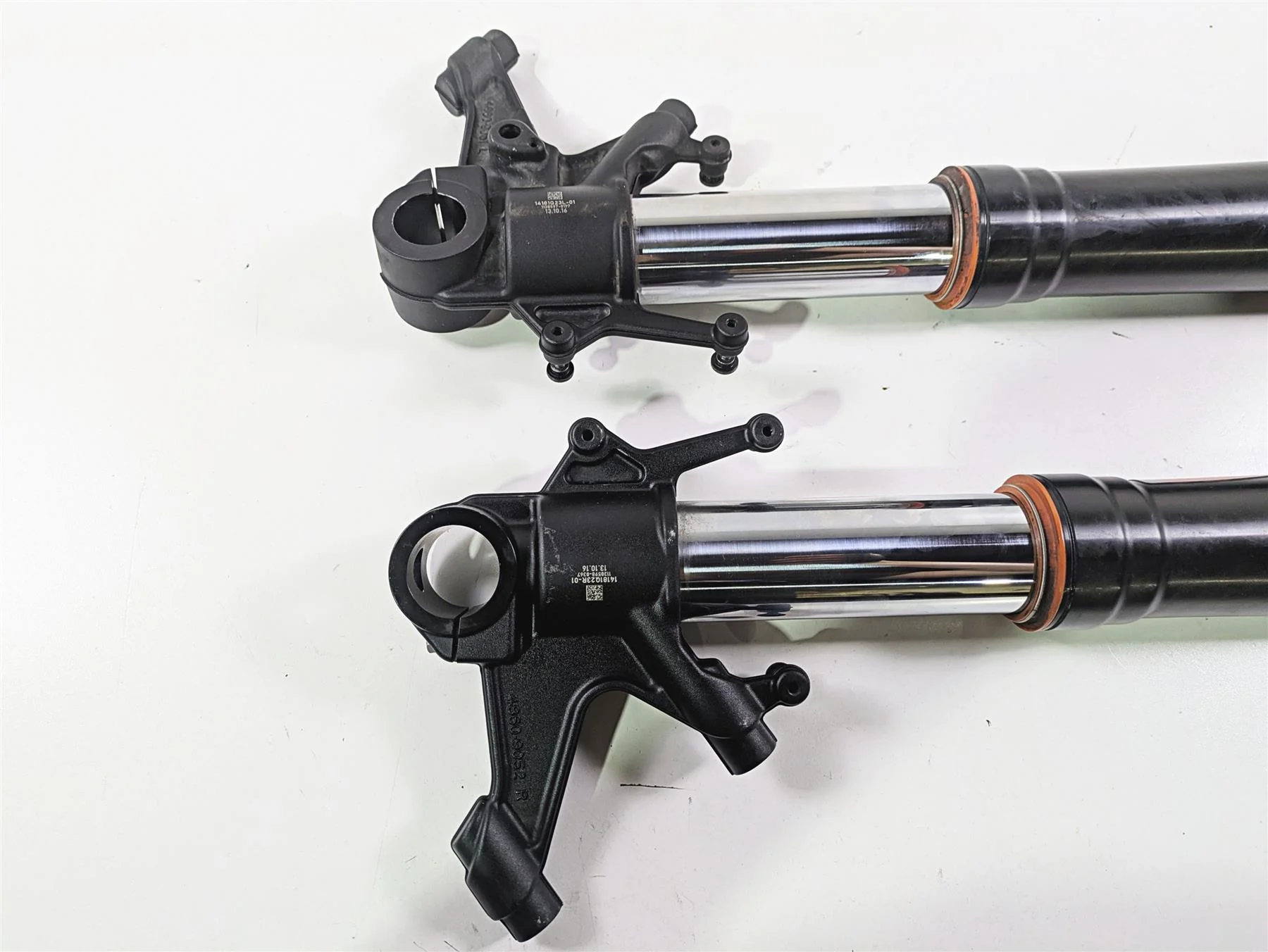 2017 KTM 1290 Super Duke GT Front Fork Set WP White Power Racing 14181Q2301 - Image 8