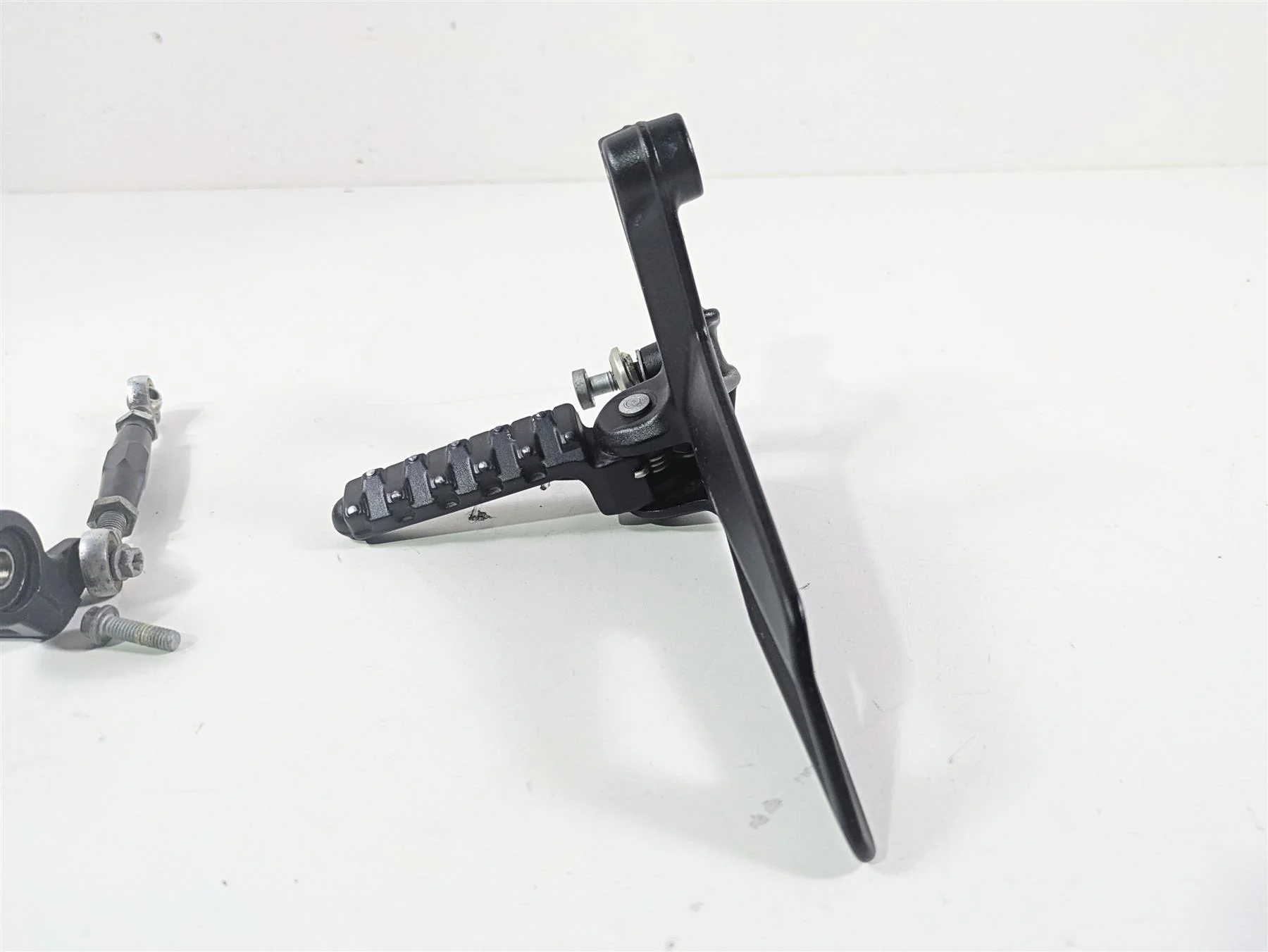 2017 KTM 1290 Super Duke GT Front Left Footpeg & Shifter 6130313800033S - Image 5